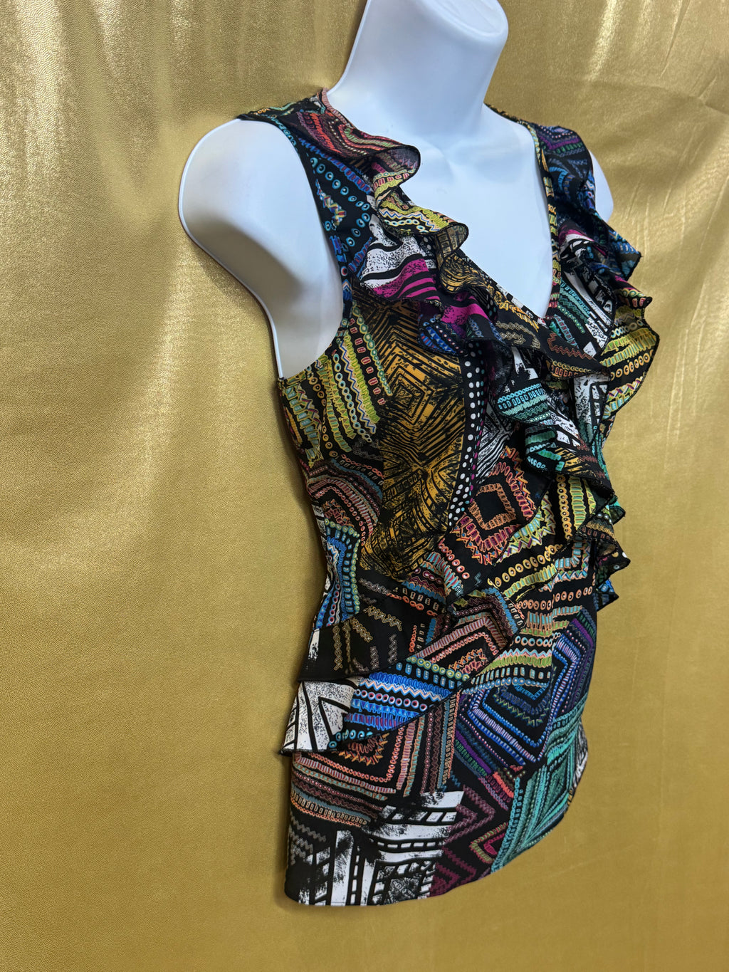 SPENSE Geometric Ruffle V-Neck Sleeveless Top - Size Small
