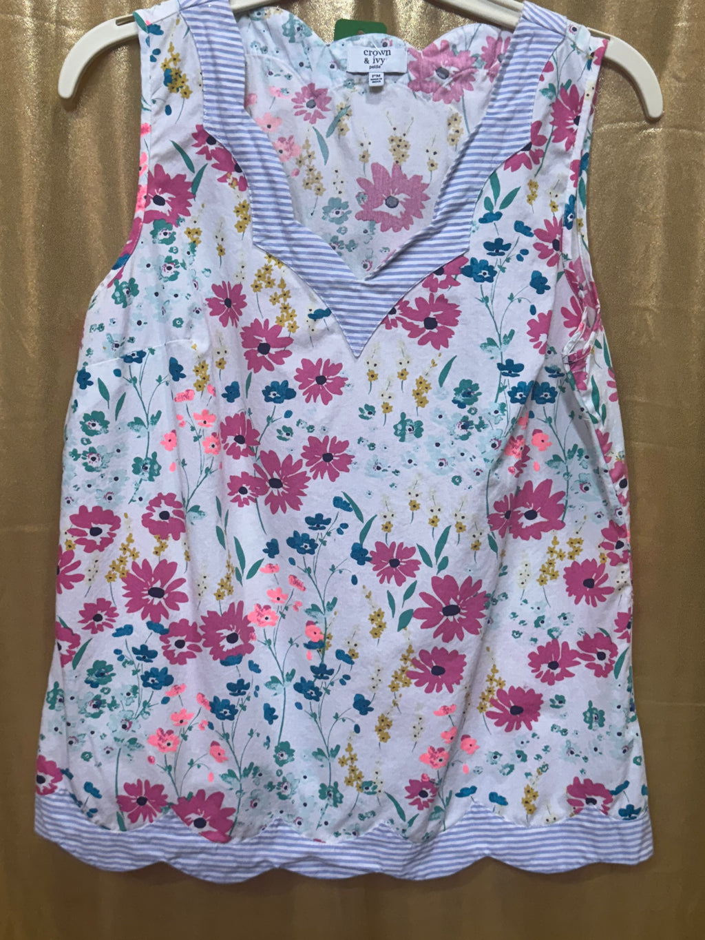 Crown & Ivy Sleeveless Floral Blouse Size PM