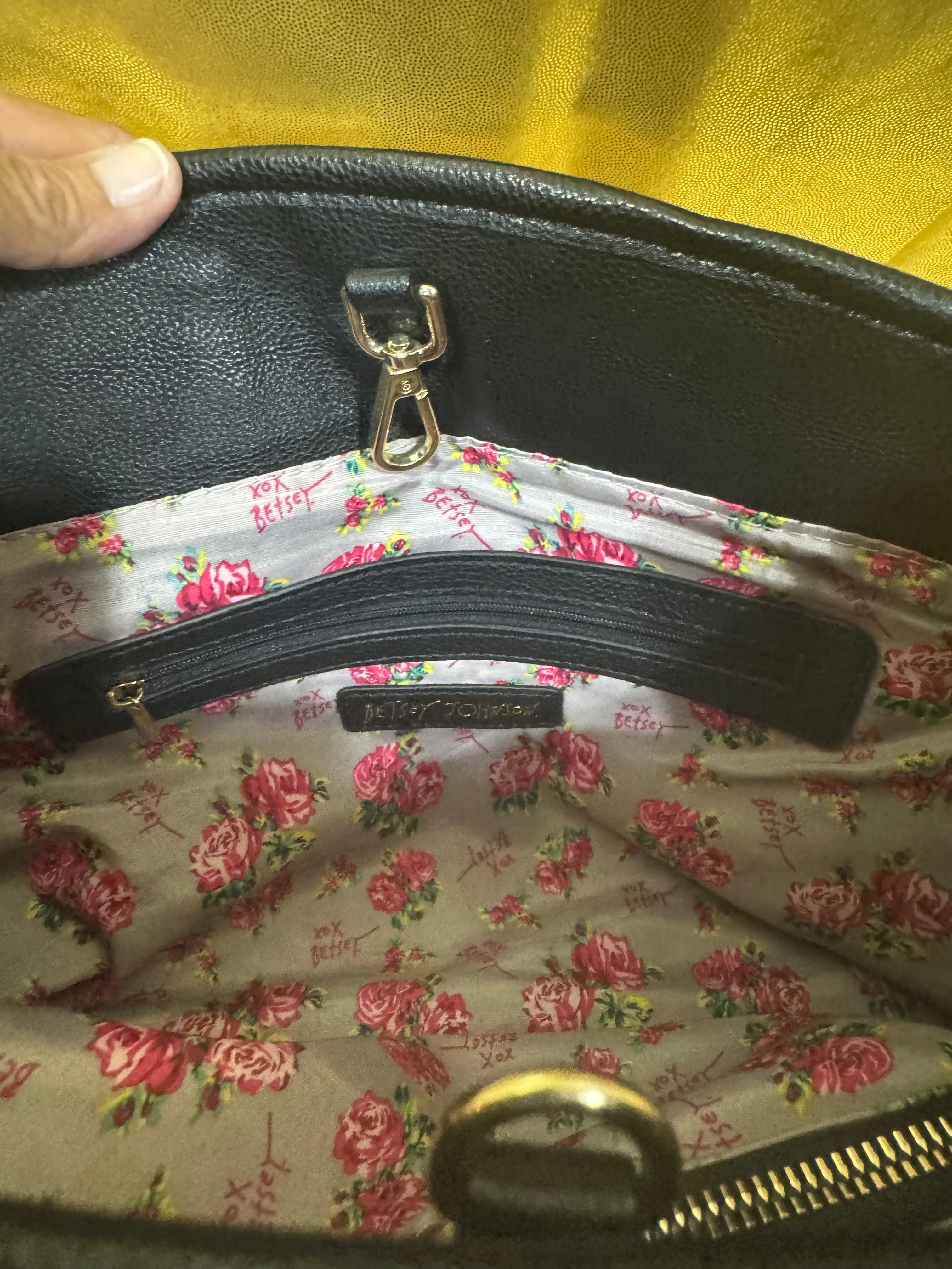 Betsey Johnson Big Bow Wagon Satchel
