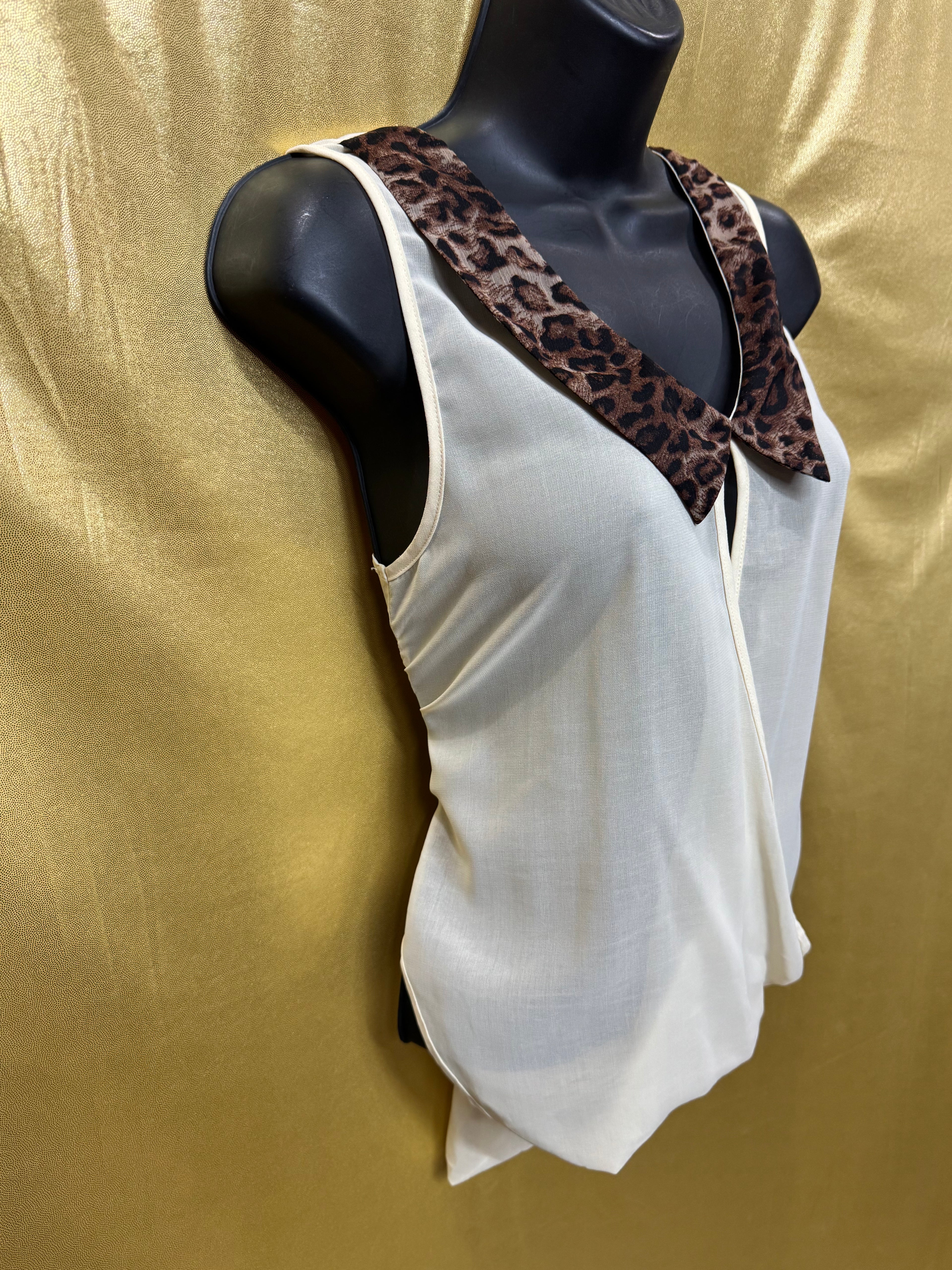 YA Los Angeles Cream Wrap Blouse Silk Blend Leopard Collar Small NWT