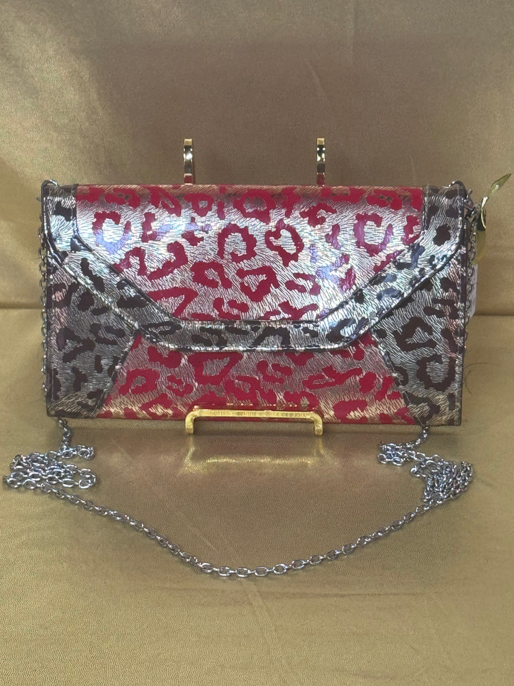 🐆✨ Maximum Drama: Metallic Leopard Print "Mob Wife" Clutch ✨🐆