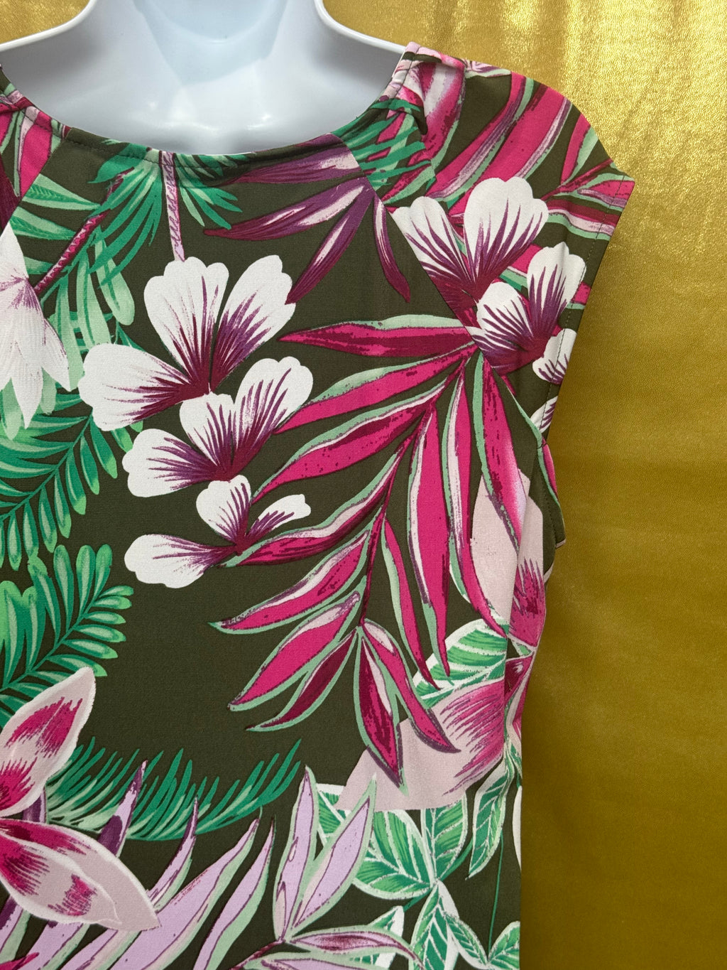 New York & Co. 7th Avenue Tropical Floral Top - Small
