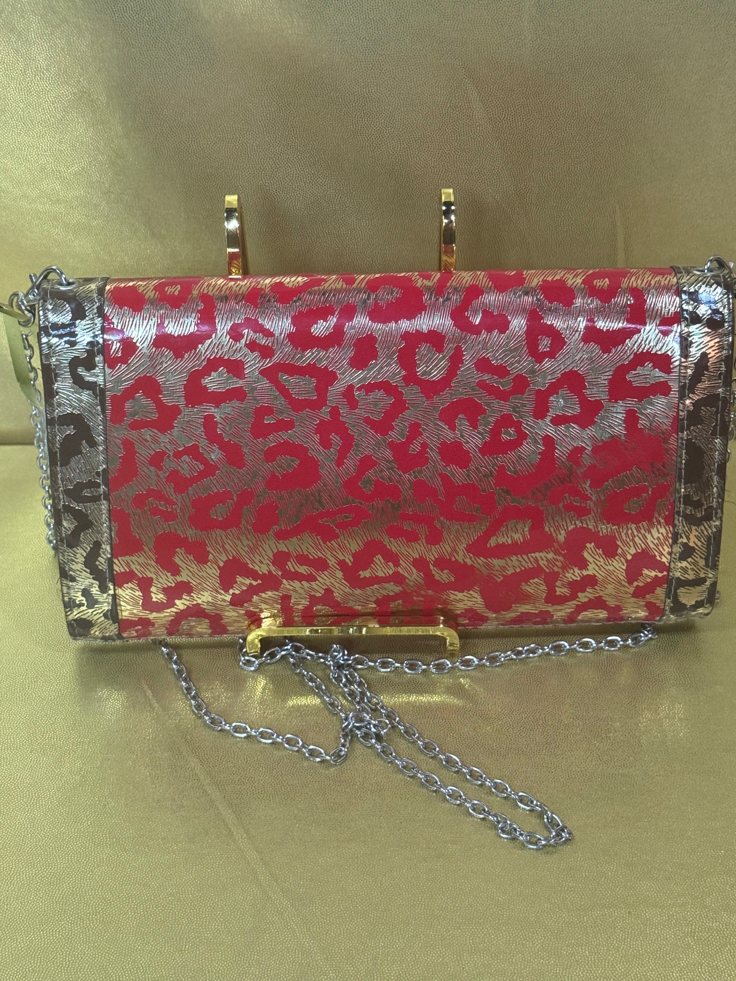 🐆✨ Maximum Drama: Metallic Leopard Print "Mob Wife" Clutch ✨🐆
