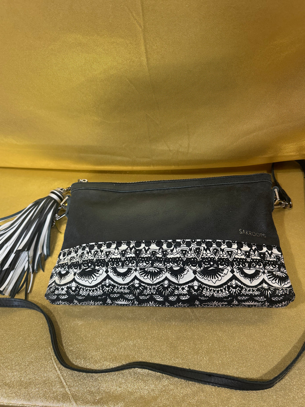 ✨ Sakroots Camden Crossbody Bag - Black & White One World Print with Tassel ✨