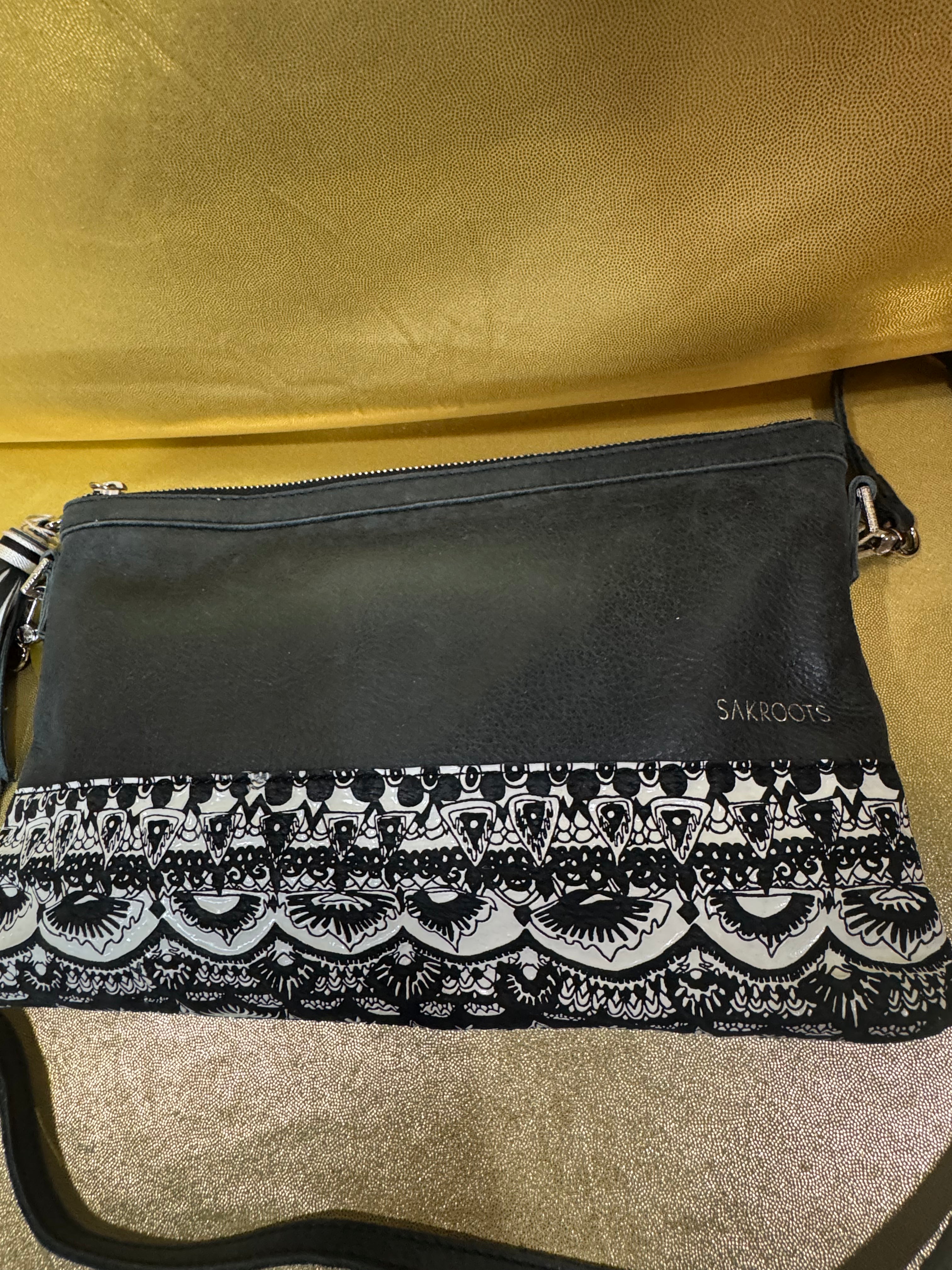 ✨ Sakroots Camden Crossbody Bag - Black & White One World Print with Tassel ✨