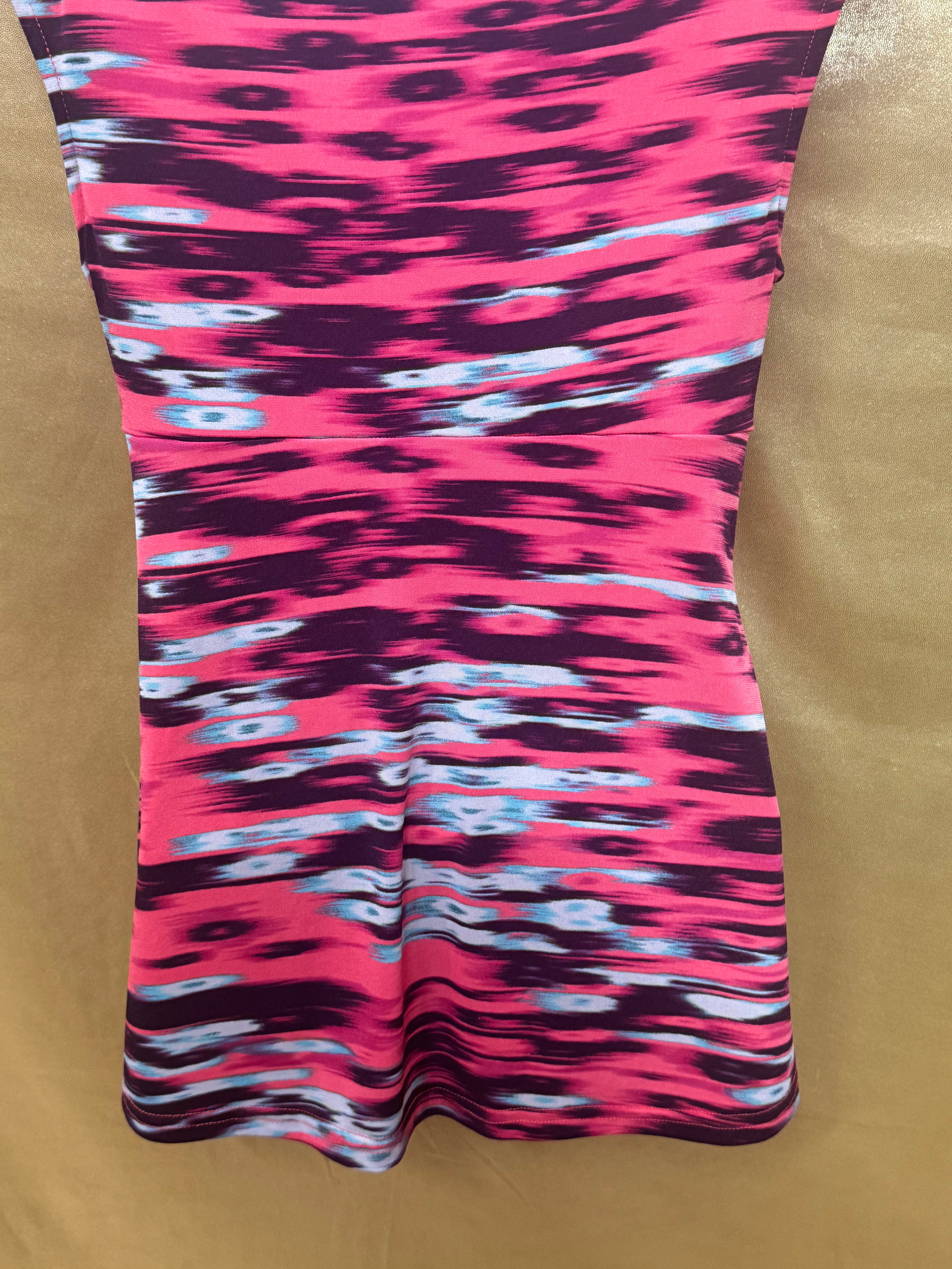 Attention Coral Abstract Ikat Print Empire Waist V-Neck Top - Size Small