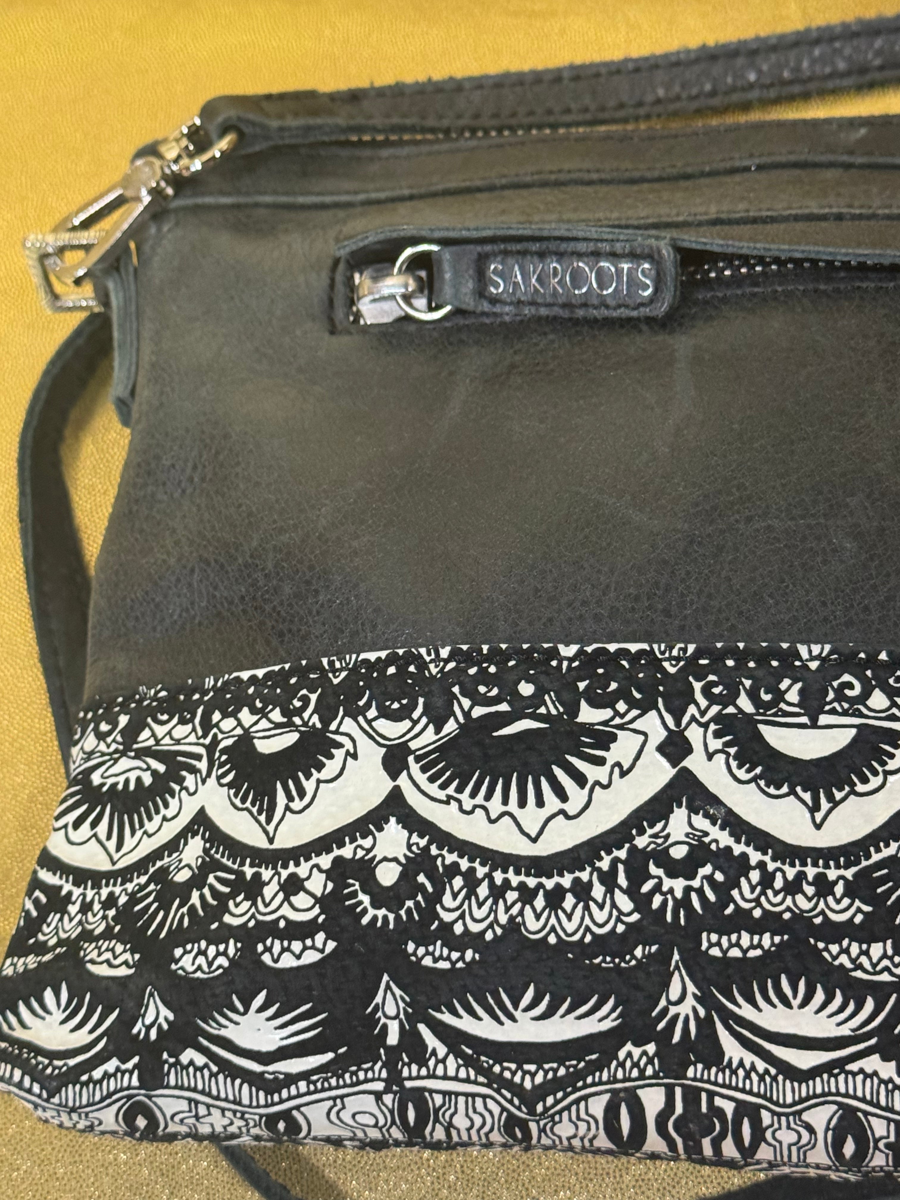 ✨ Sakroots Camden Crossbody Bag - Black & White One World Print with Tassel ✨