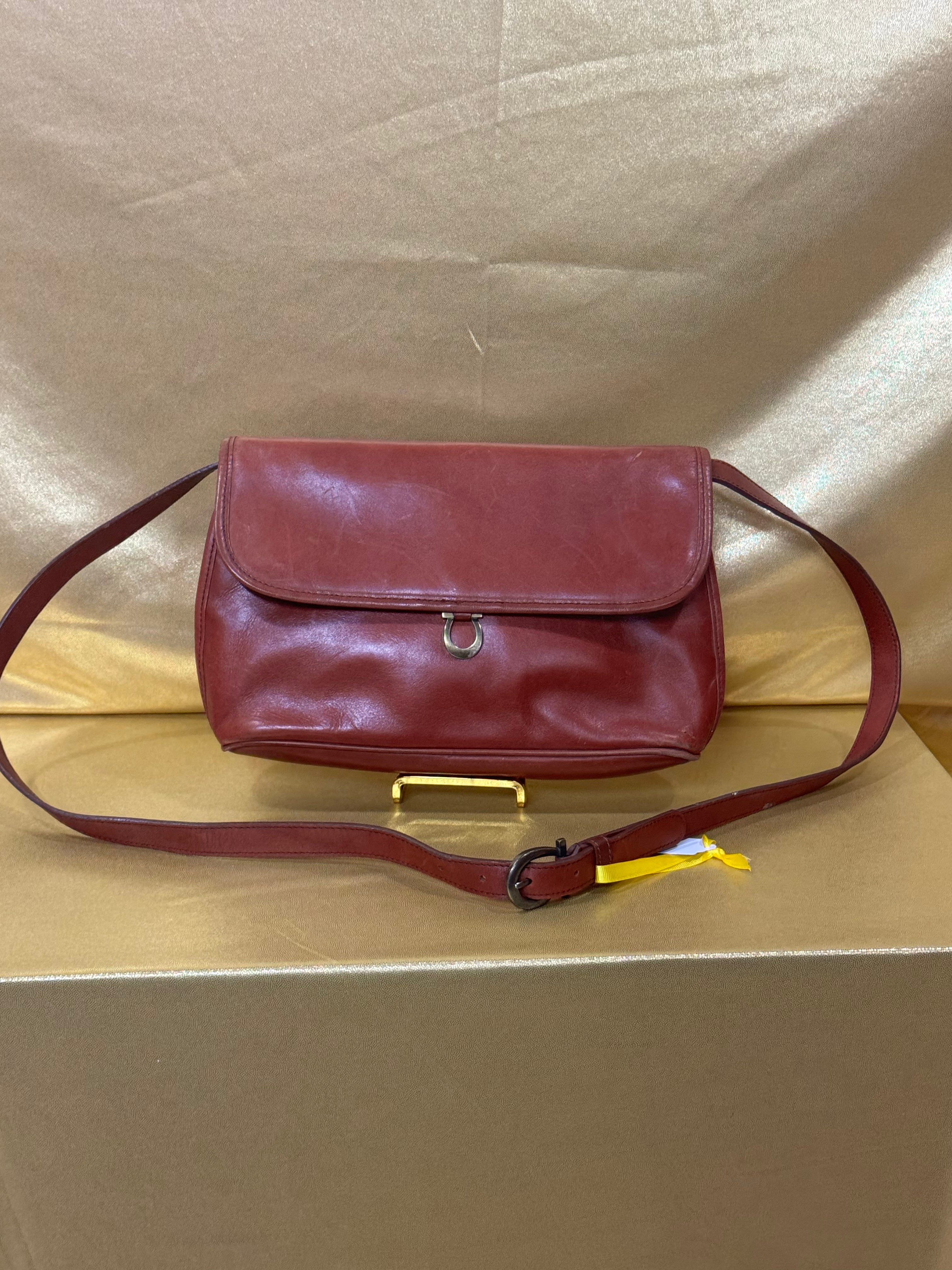 Vintage Etienne Aigner Oxblood Leather Crossbody Bag – Horseshoe Clasp
