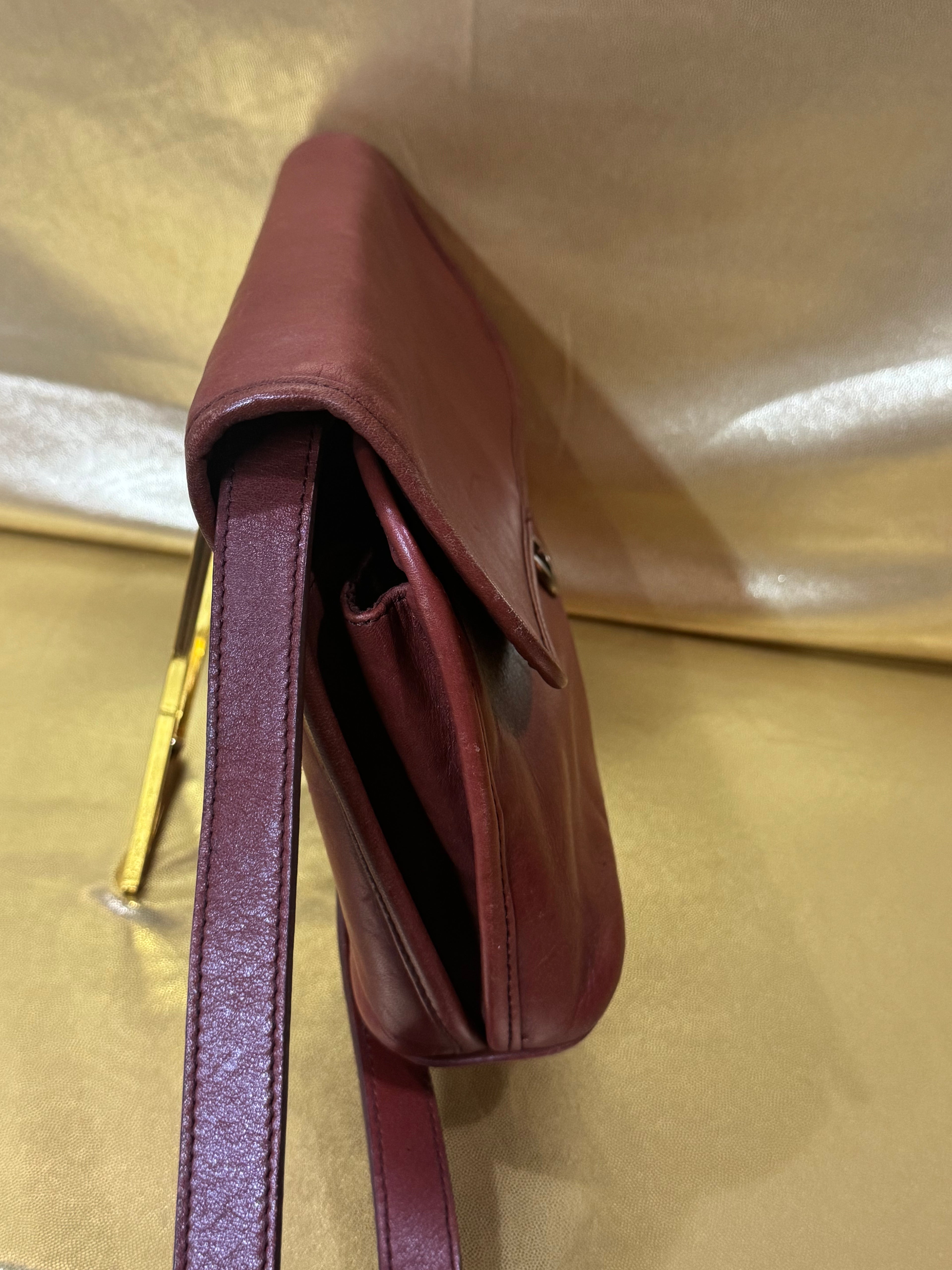 Vintage Etienne Aigner Oxblood Leather Crossbody Bag – Horseshoe Clasp