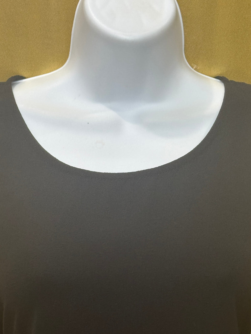Harlow & Graham Black Keyhole Back Tank Top Shell - Size Small