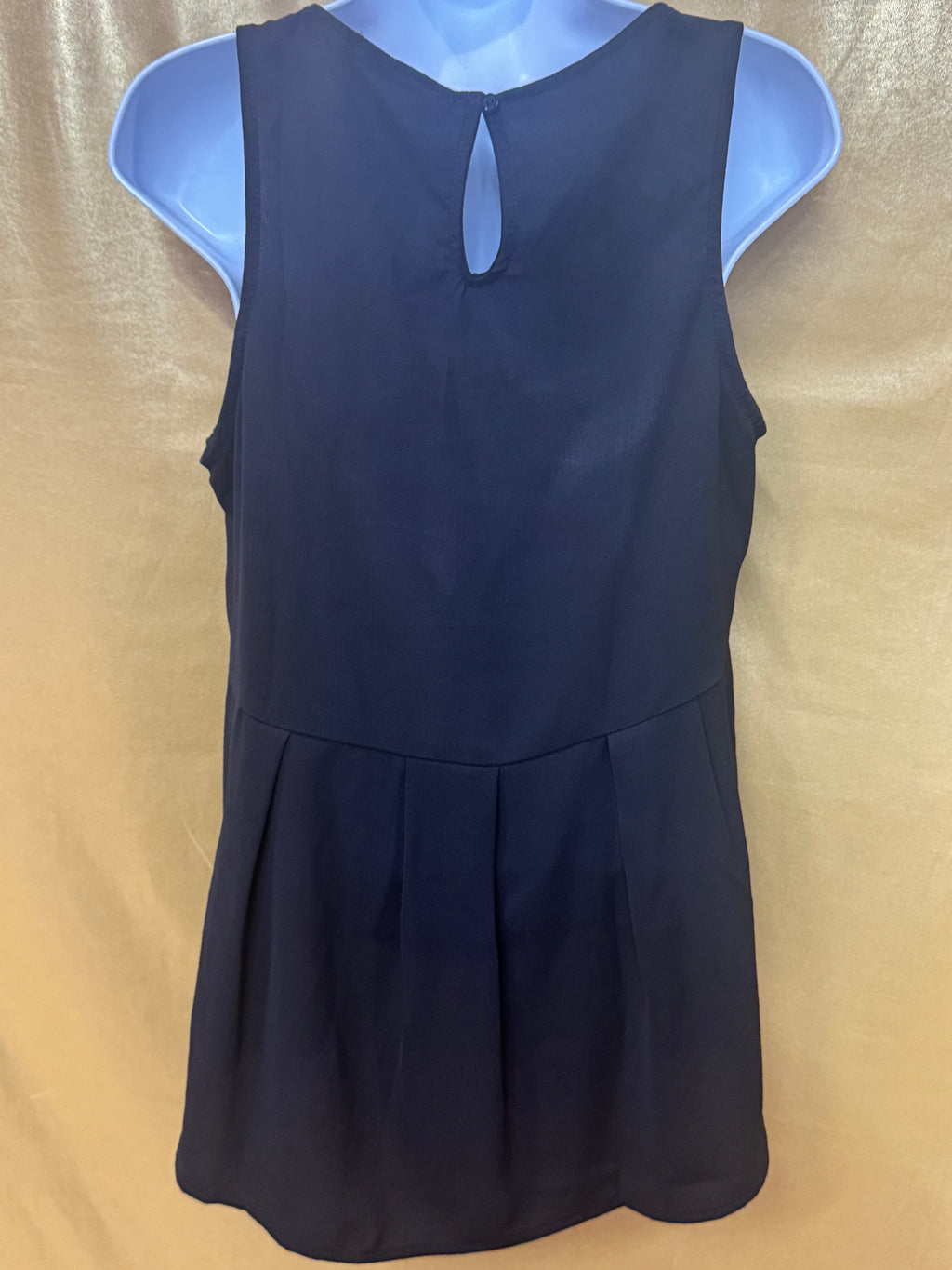 Harlow & Graham Black Keyhole Back Tank Top Shell - Size Small
