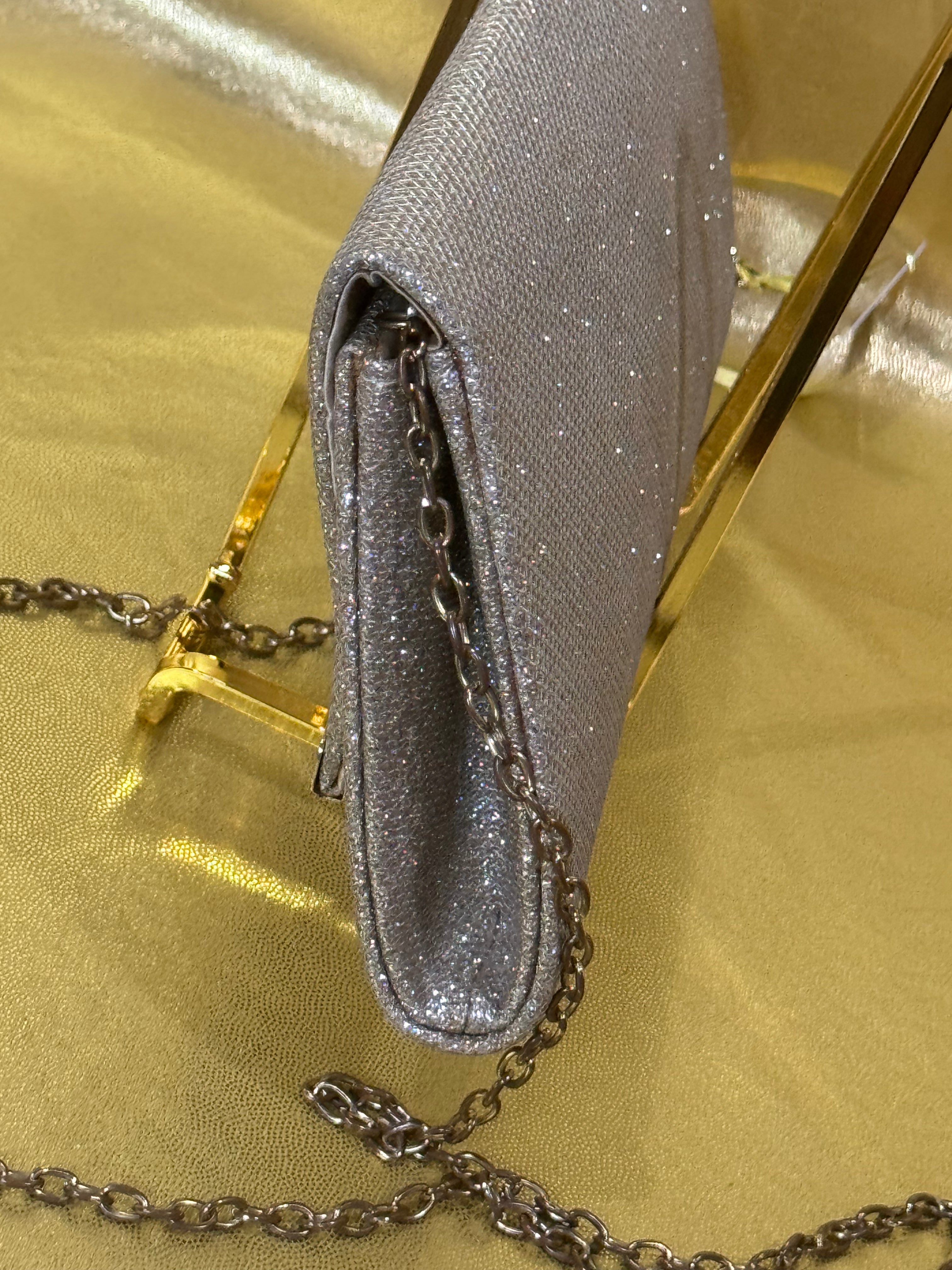 Shimmering Elegance: Blush Brand Silver Glitter Evening Clutch