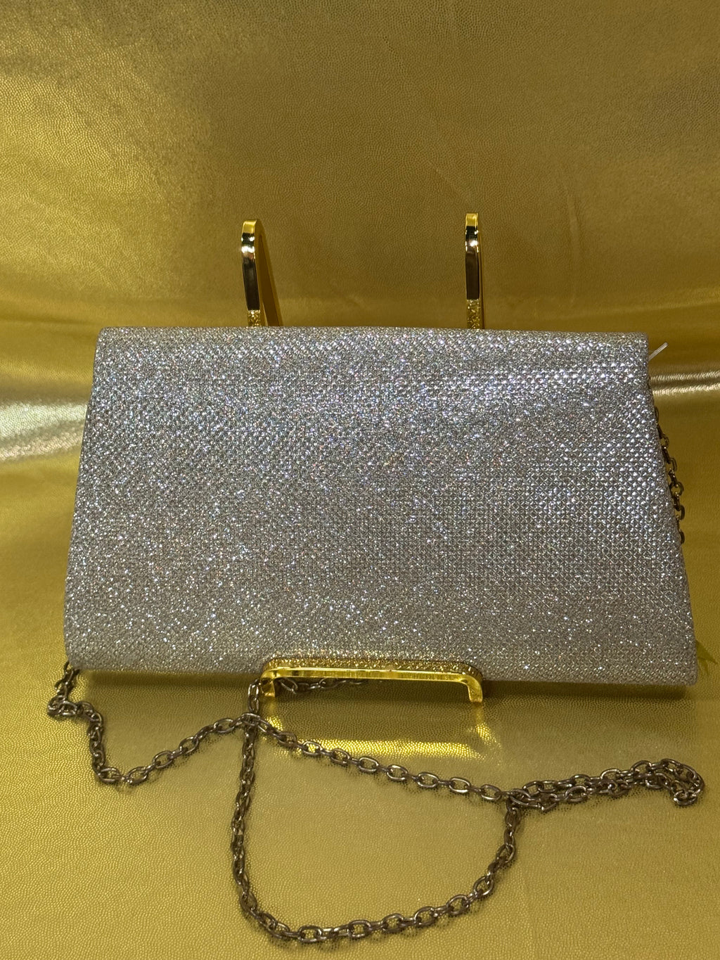 Shimmering Elegance: Blush Brand Silver Glitter Evening Clutch