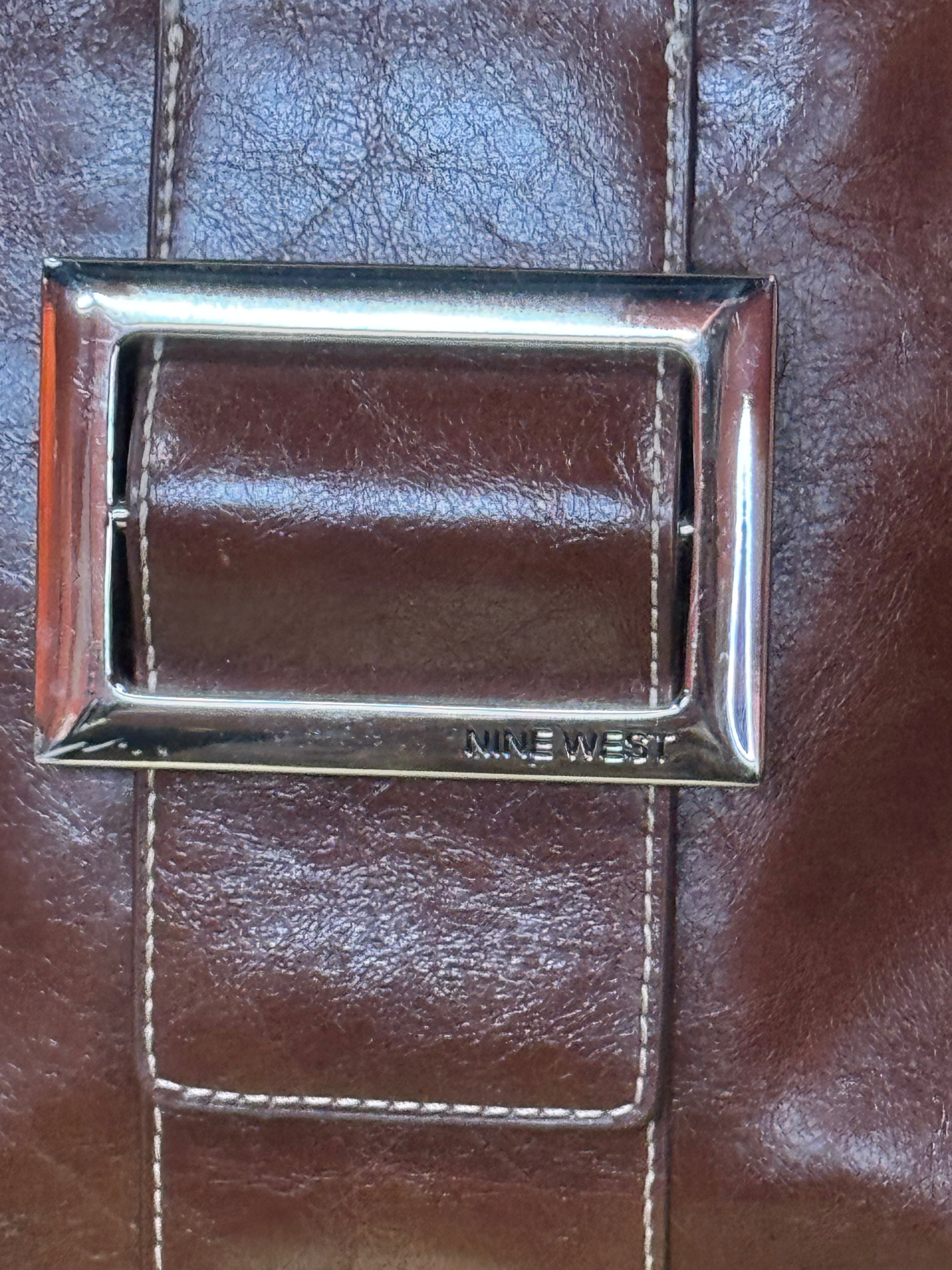 ✨ Nine West Vintage Chic Brown Faux Leather Crossbody Hipster Bag ✨