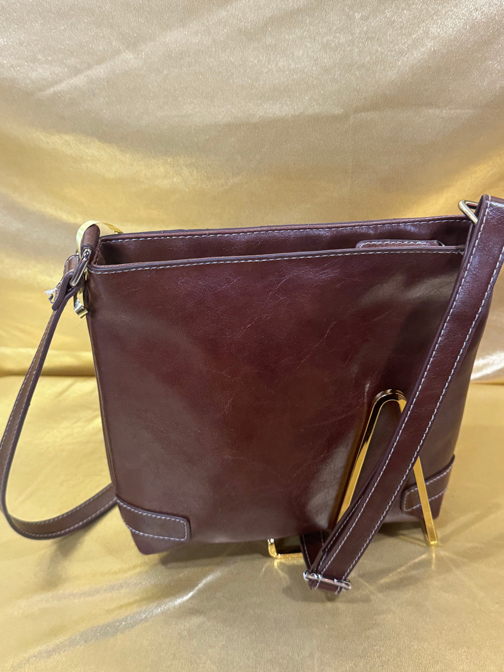✨ Nine West Vintage Chic Brown Faux Leather Crossbody Hipster Bag ✨