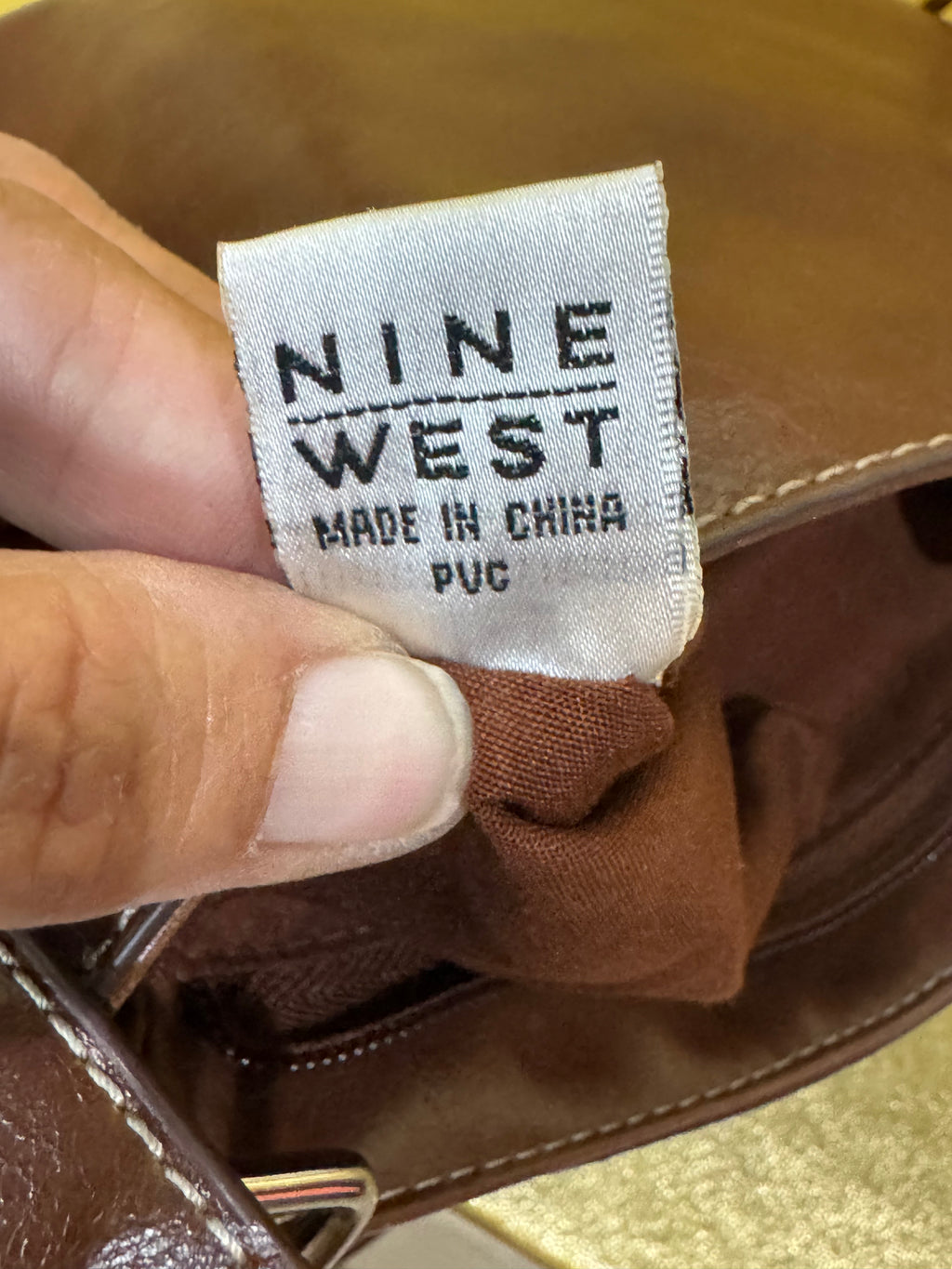✨ Nine West Vintage Chic Brown Faux Leather Crossbody Hipster Bag ✨