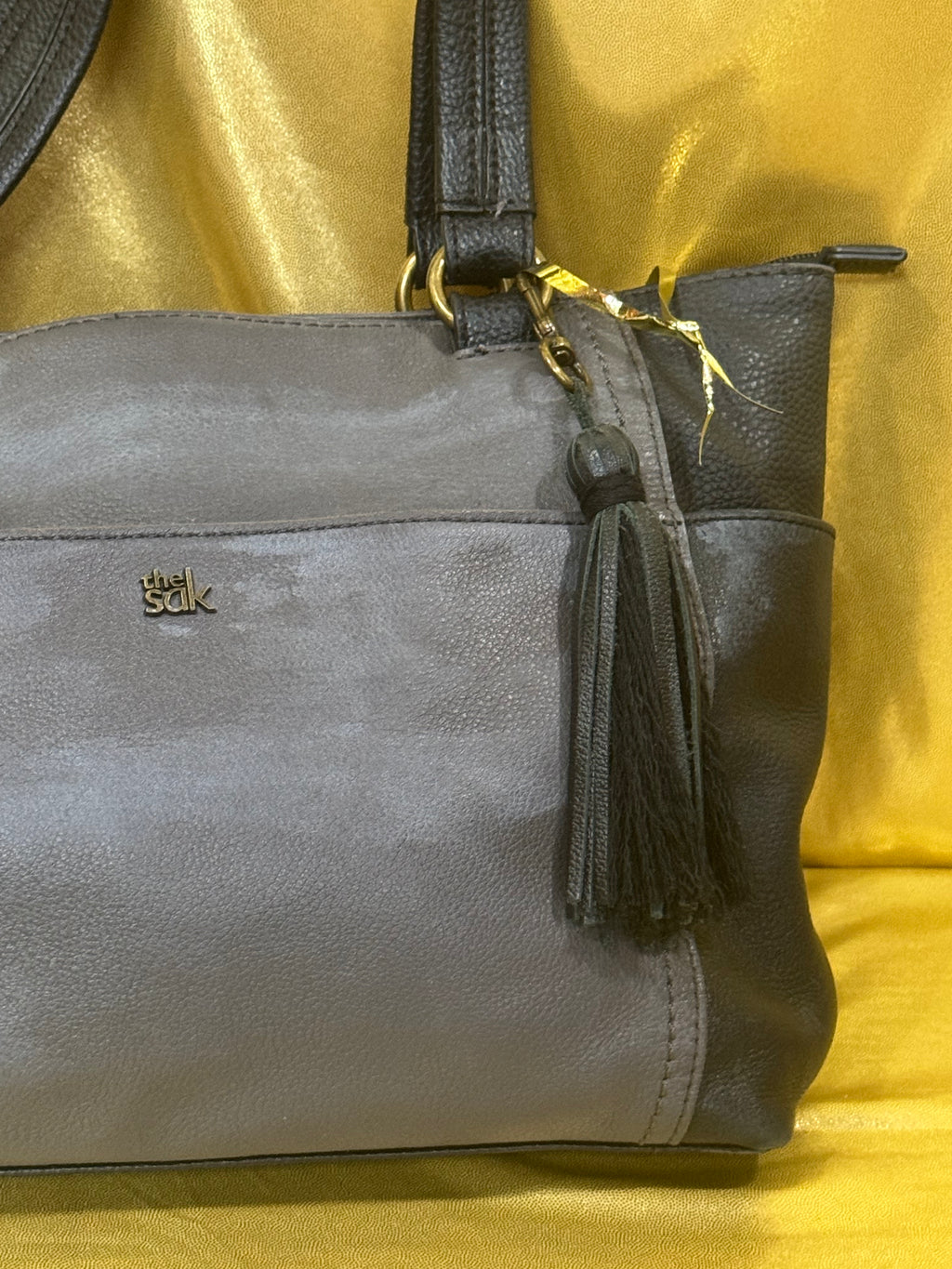 The Sak Ashby Medium Leather Satchel Bag – Two-Tone Slate & Black Pebbled Leather