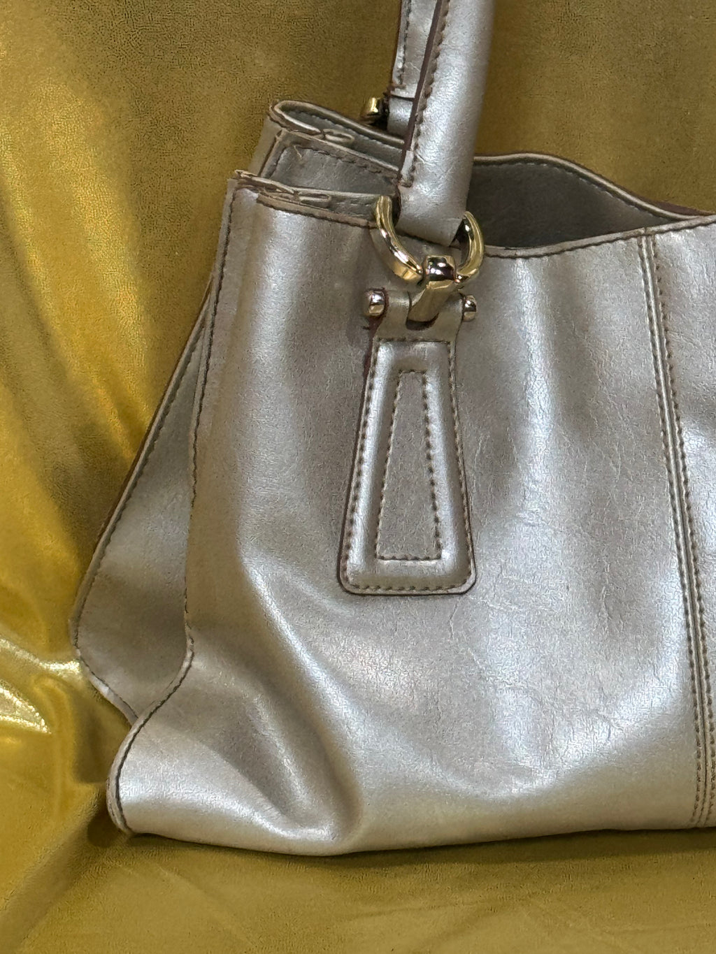 ✨ Vintage Liz Claiborne Metallic Bronze Hobo Shoulder Bag ✨