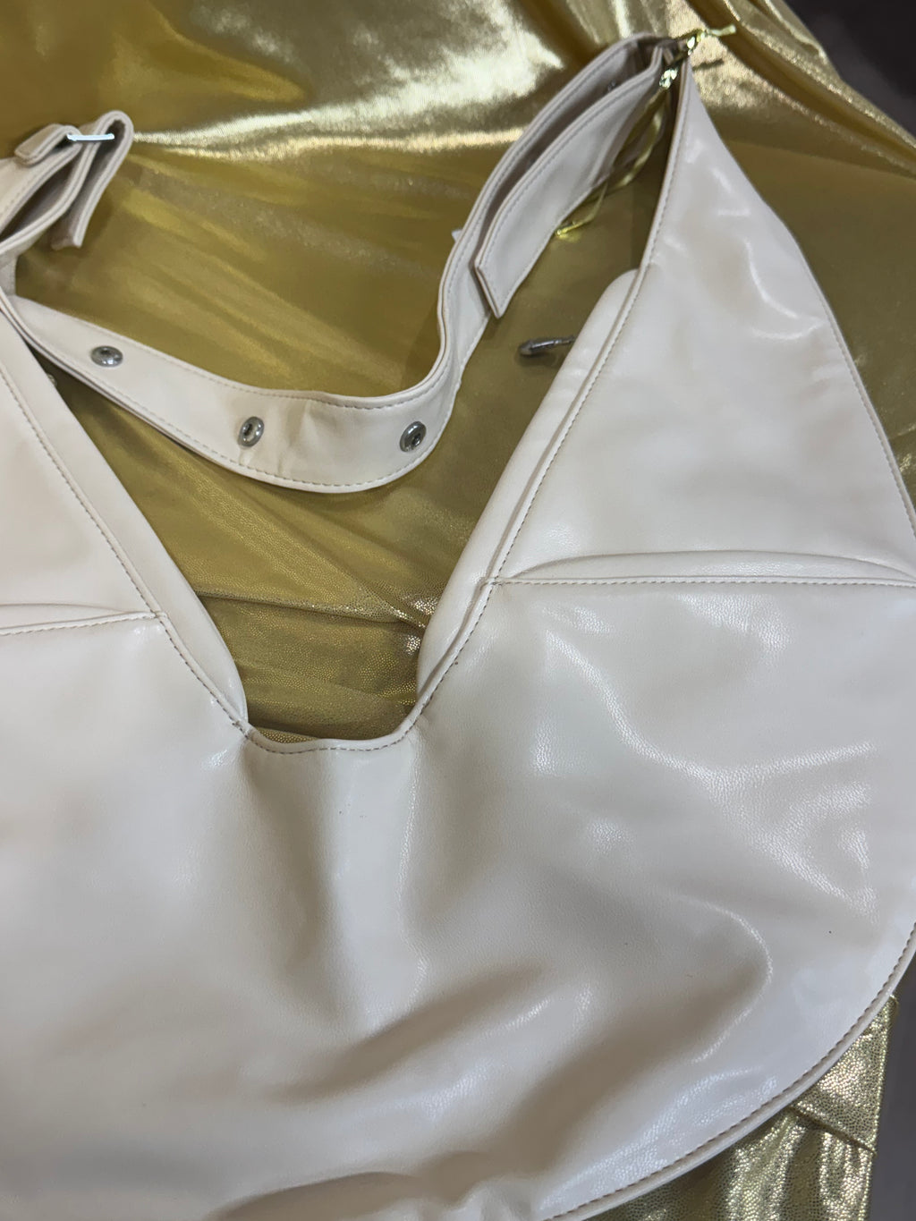 Authentic SASH Cream Crescent Crossbody Sling Bag – Ergonomic Travel Purse