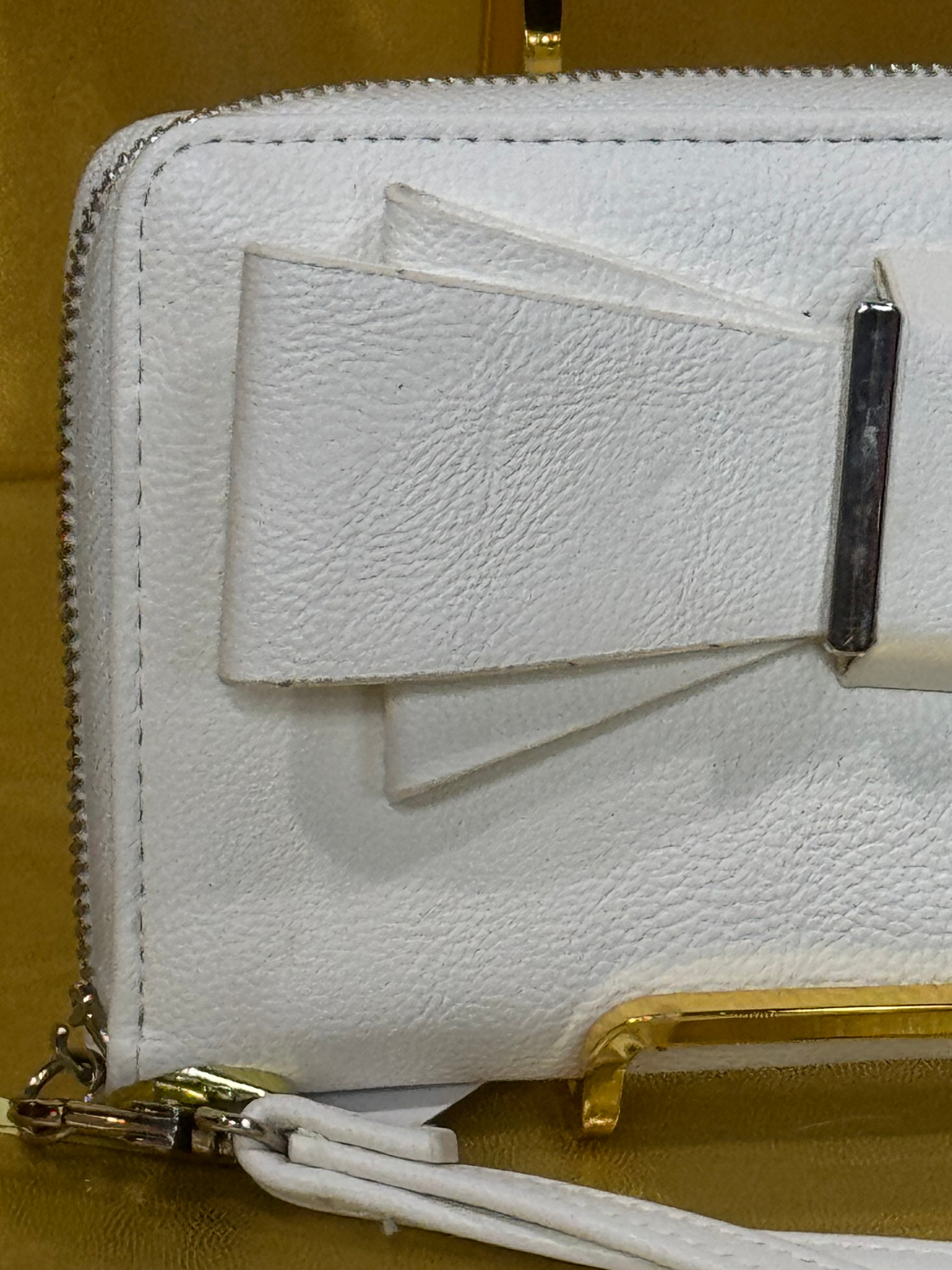Betsey Johnson White Bow Zippered Wristlet Clutch