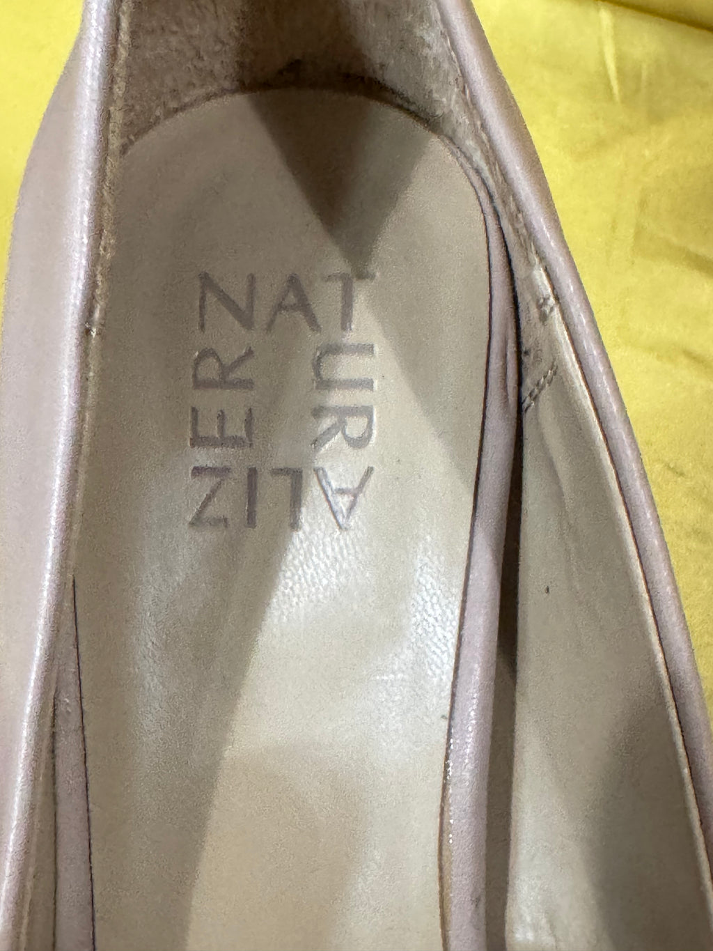 Chic Comfort: Naturalizer Nude Leather Block Heel Pumps (Size 8.5)