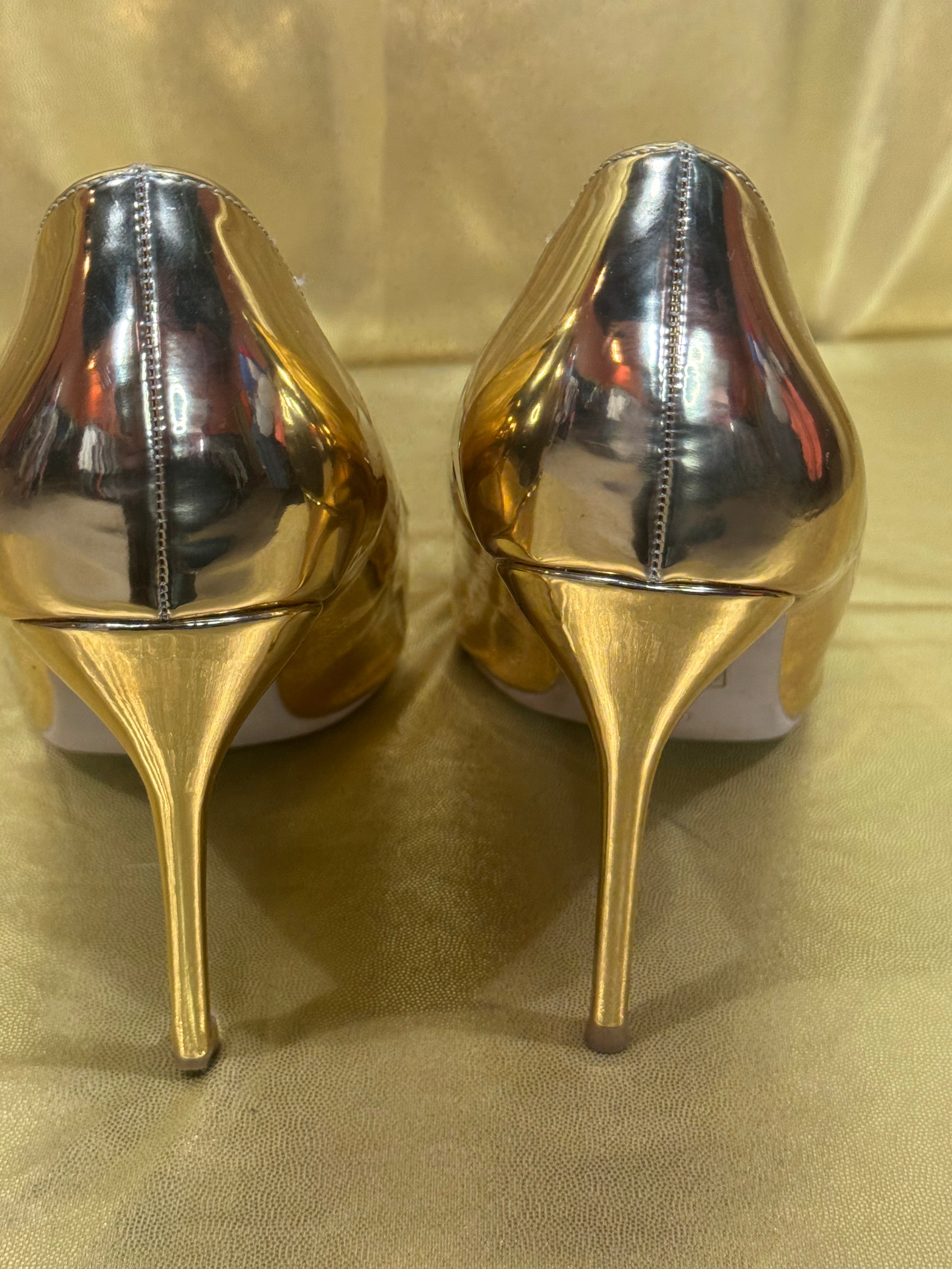Gen Shuo Metallic Gold Pointed-Toe Stiletto Pumps – Size 9