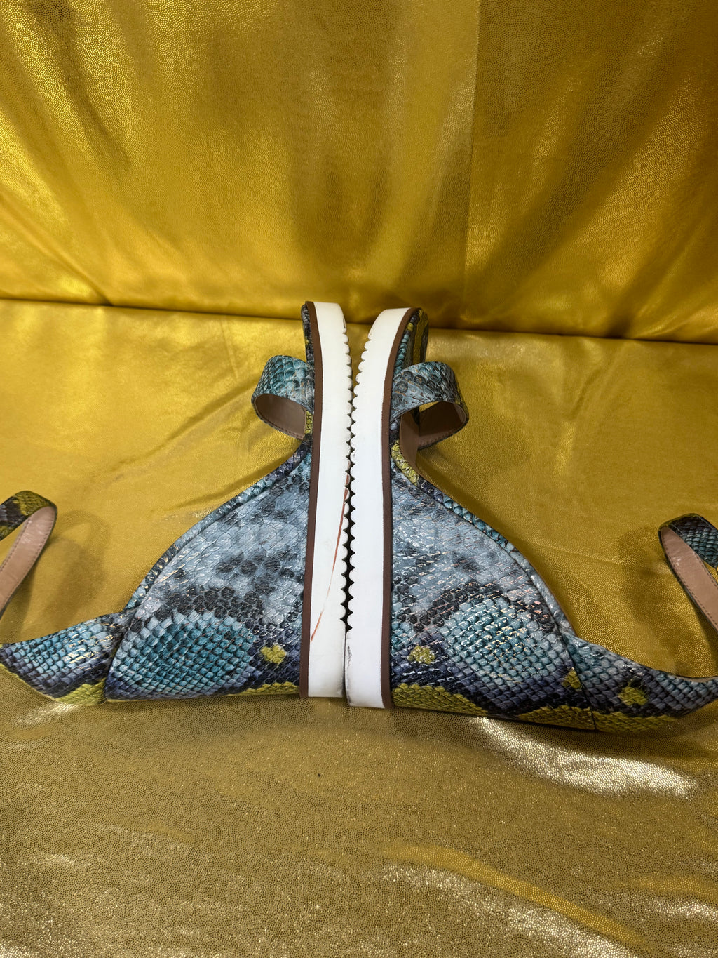 Strut in Style: JLO Jennifer Lopez 'Jaycie' Snakeskin Wedges (Size 7.5)
