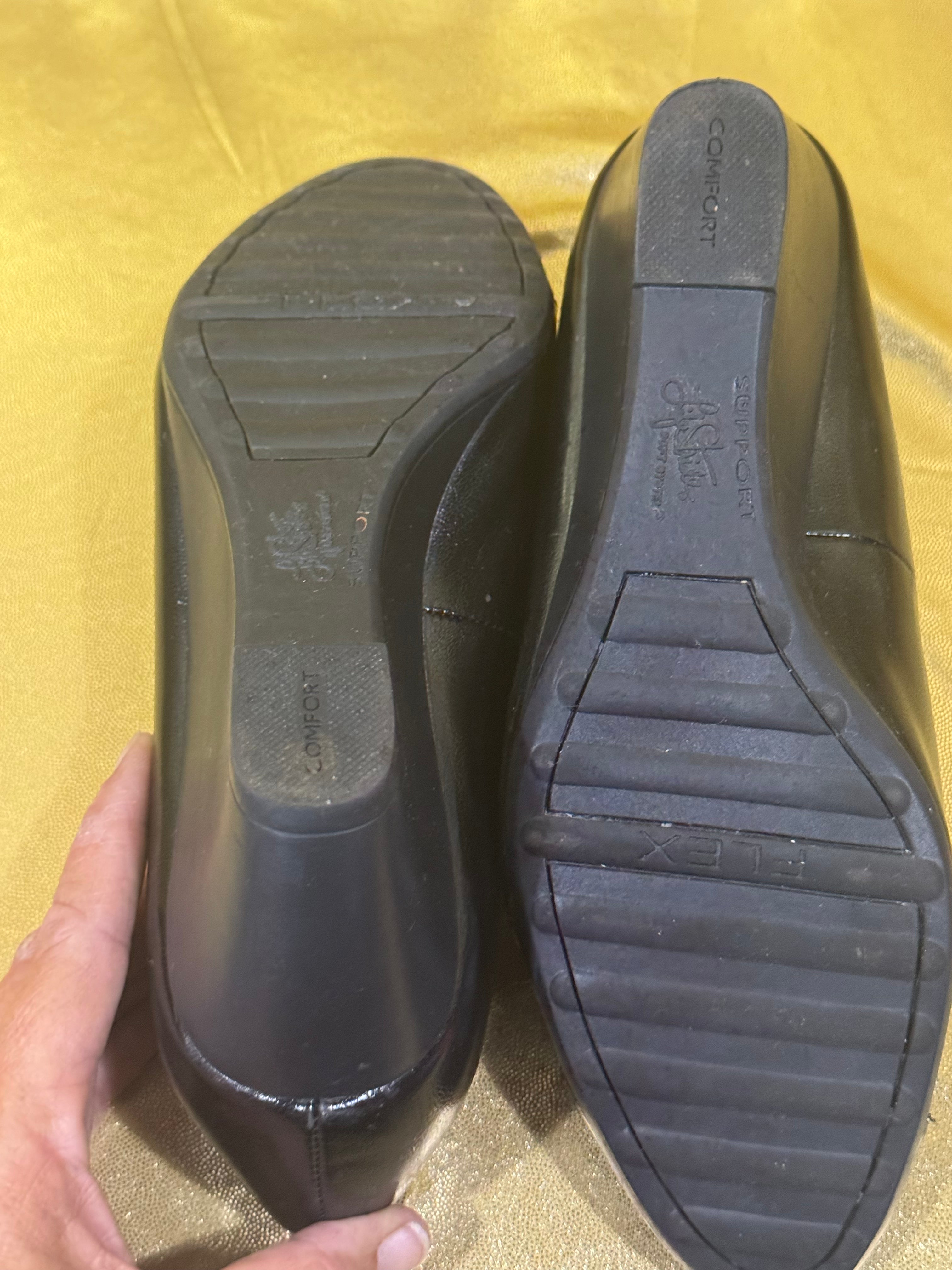 LifeStride Soft System Black Patent Peep-Toe Wedge Pumps – Size 8 Comfort Support