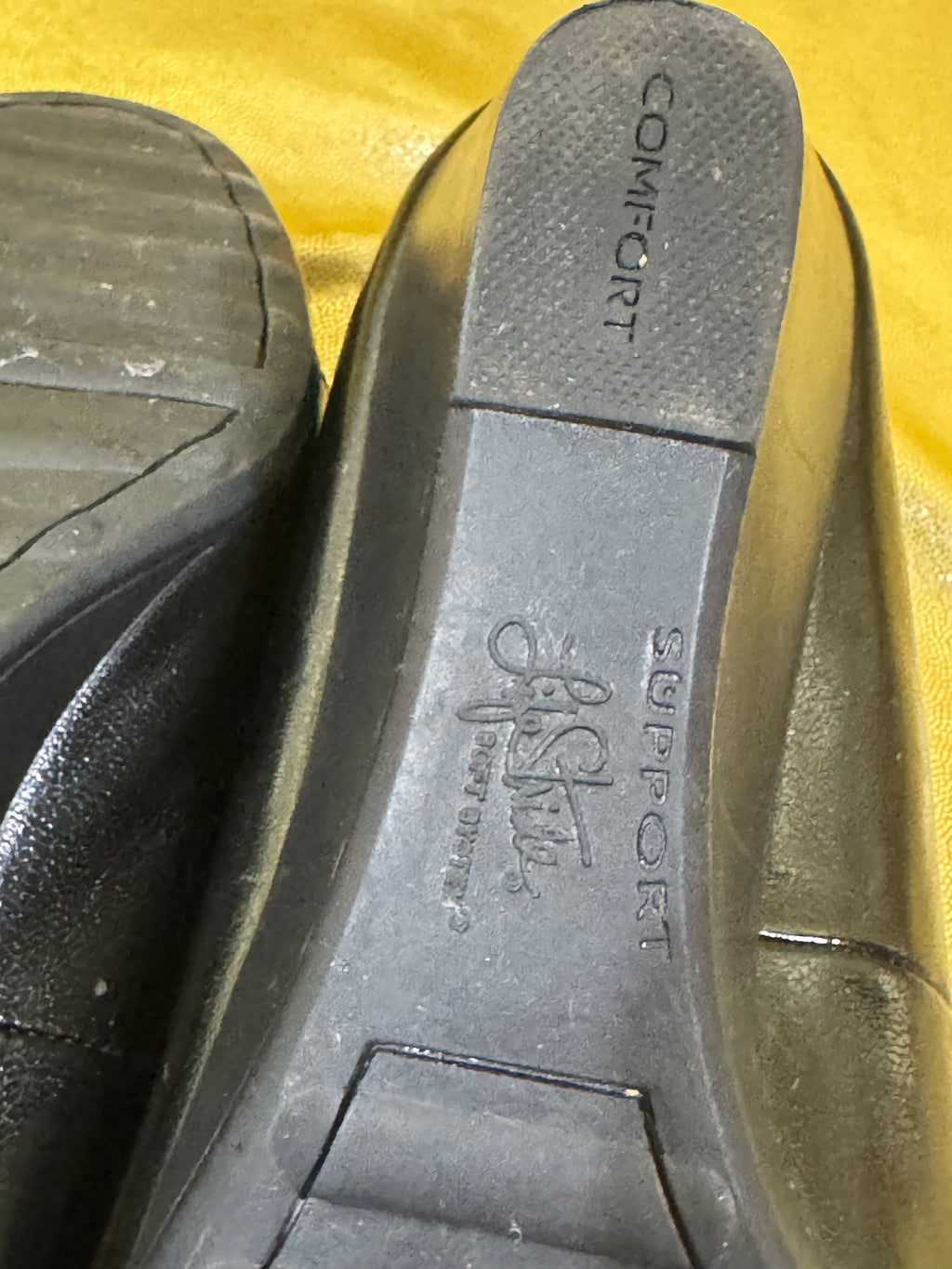 LifeStride Soft System Black Patent Peep-Toe Wedge Pumps – Size 8 Comfort Support