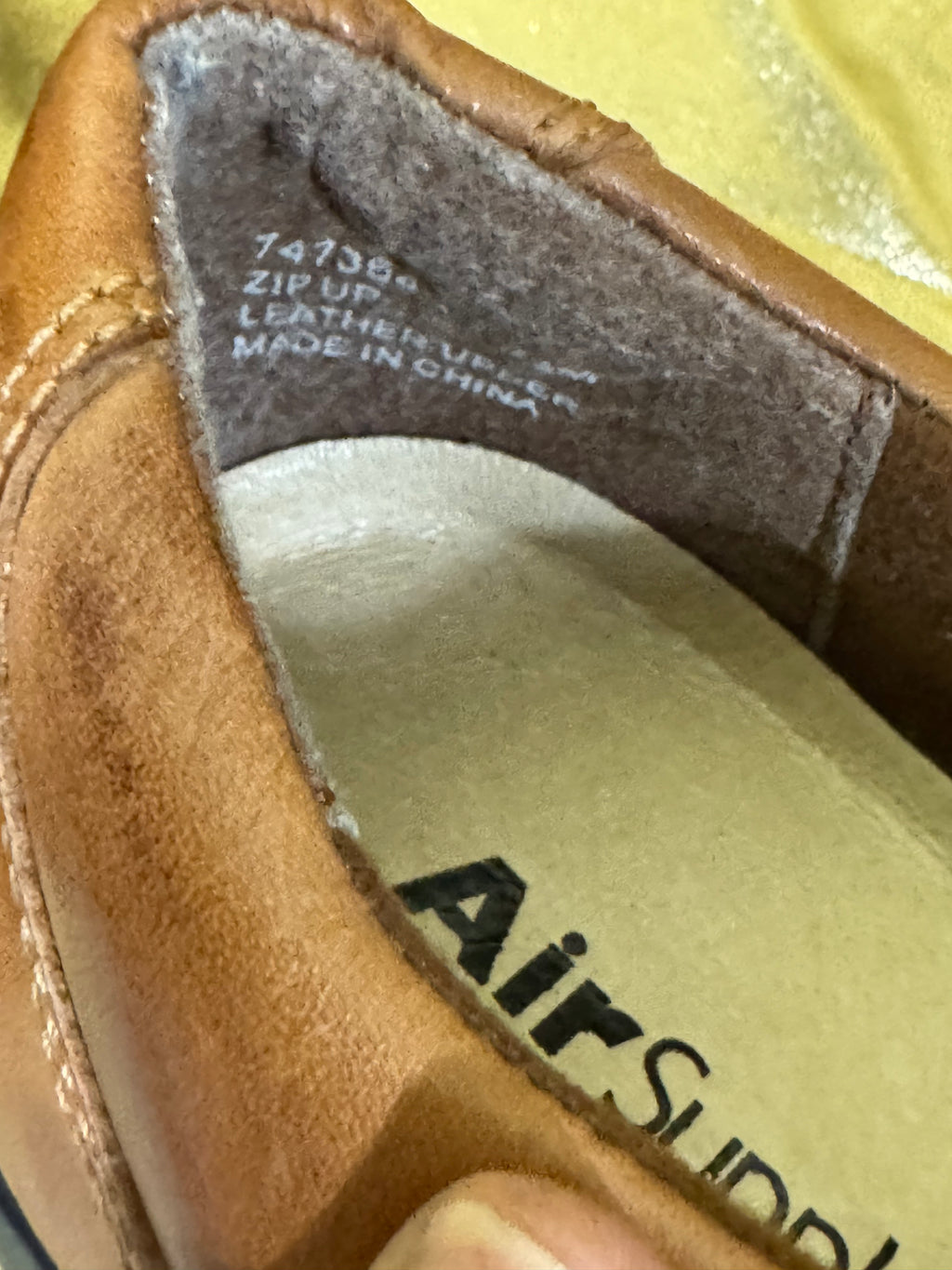 Air Supply Comfort System Size 7.5 Brown Leather Front-Zip Loafers