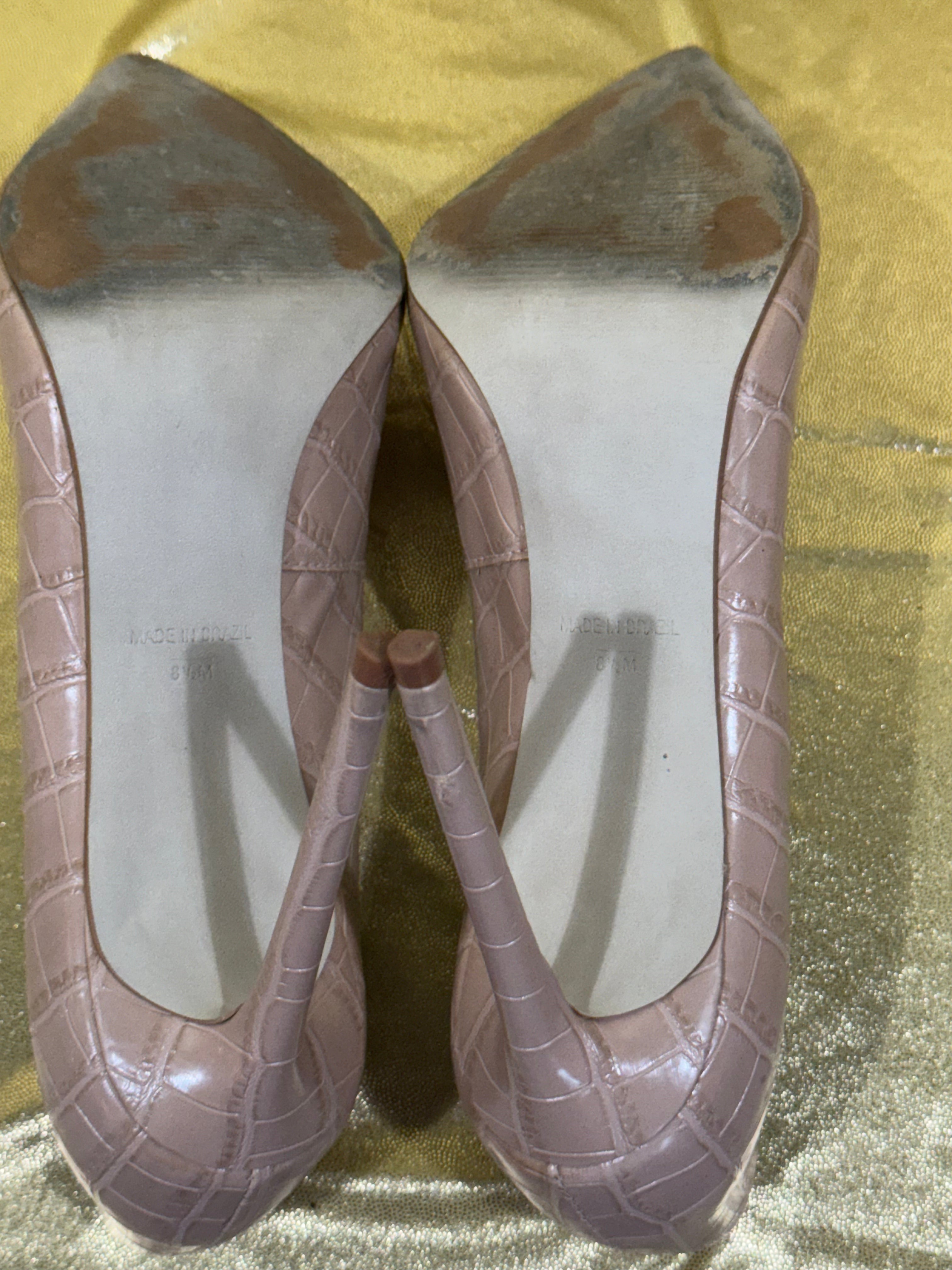 ✨ Steve Madden Vala Croc-Embossed Pointed-Toe Pumps – Nude/Beige, Size 8.5 ✨