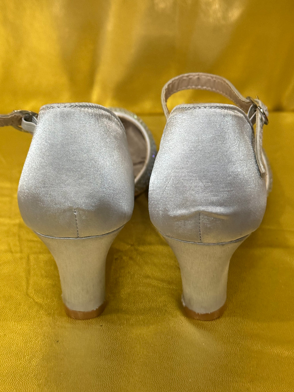 Bandolino "Tad" Black Wedge Pumps with Silver Hardware Accents – Size 9.5