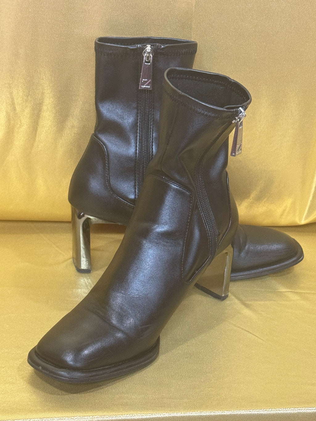 ✨ Step Up Your Style: Zara Metallic Heel Ankle Boots ✨
