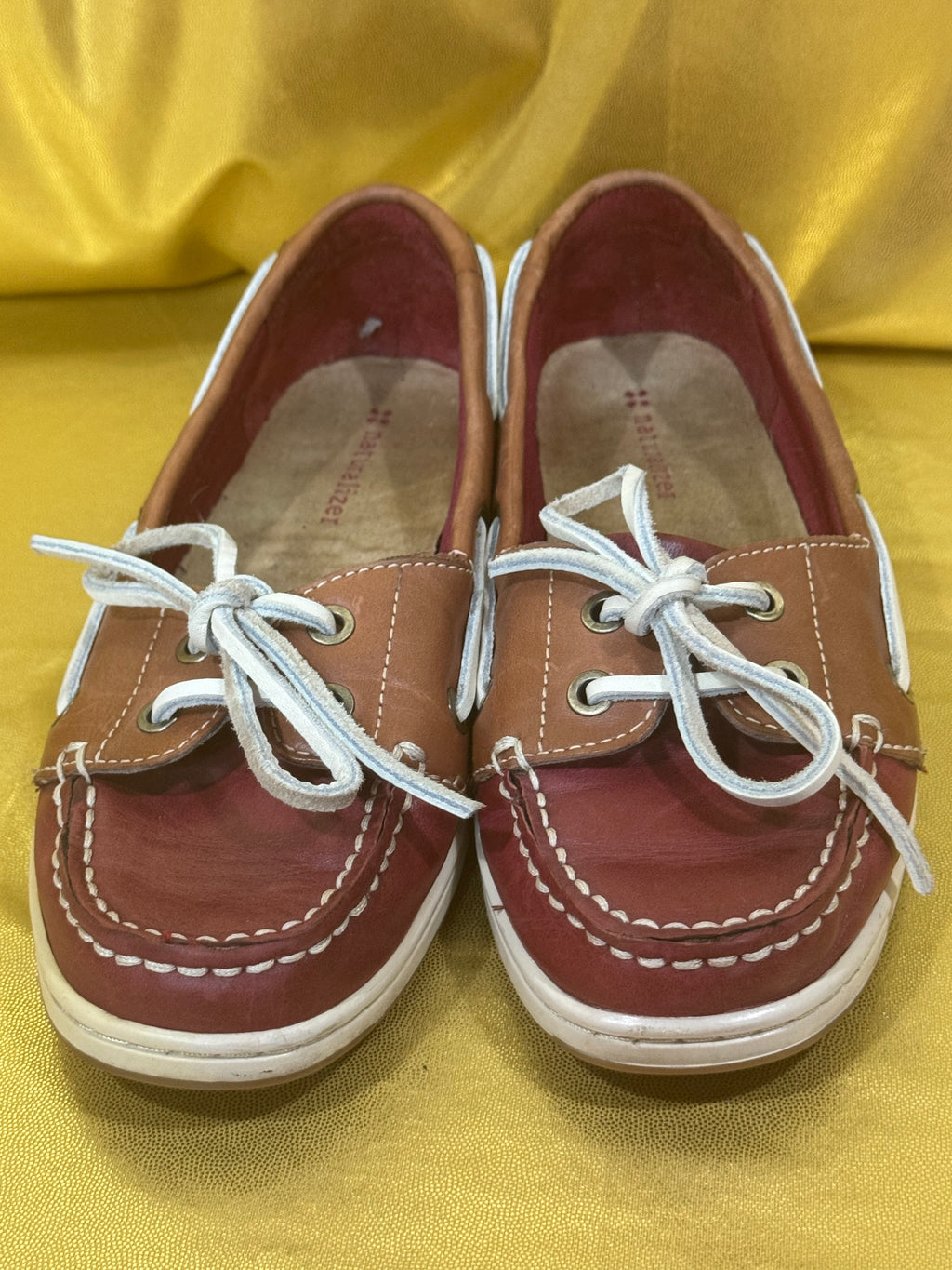 Vintage-Vibe Naturalizer Leather Boat Shoes – Size 7.5