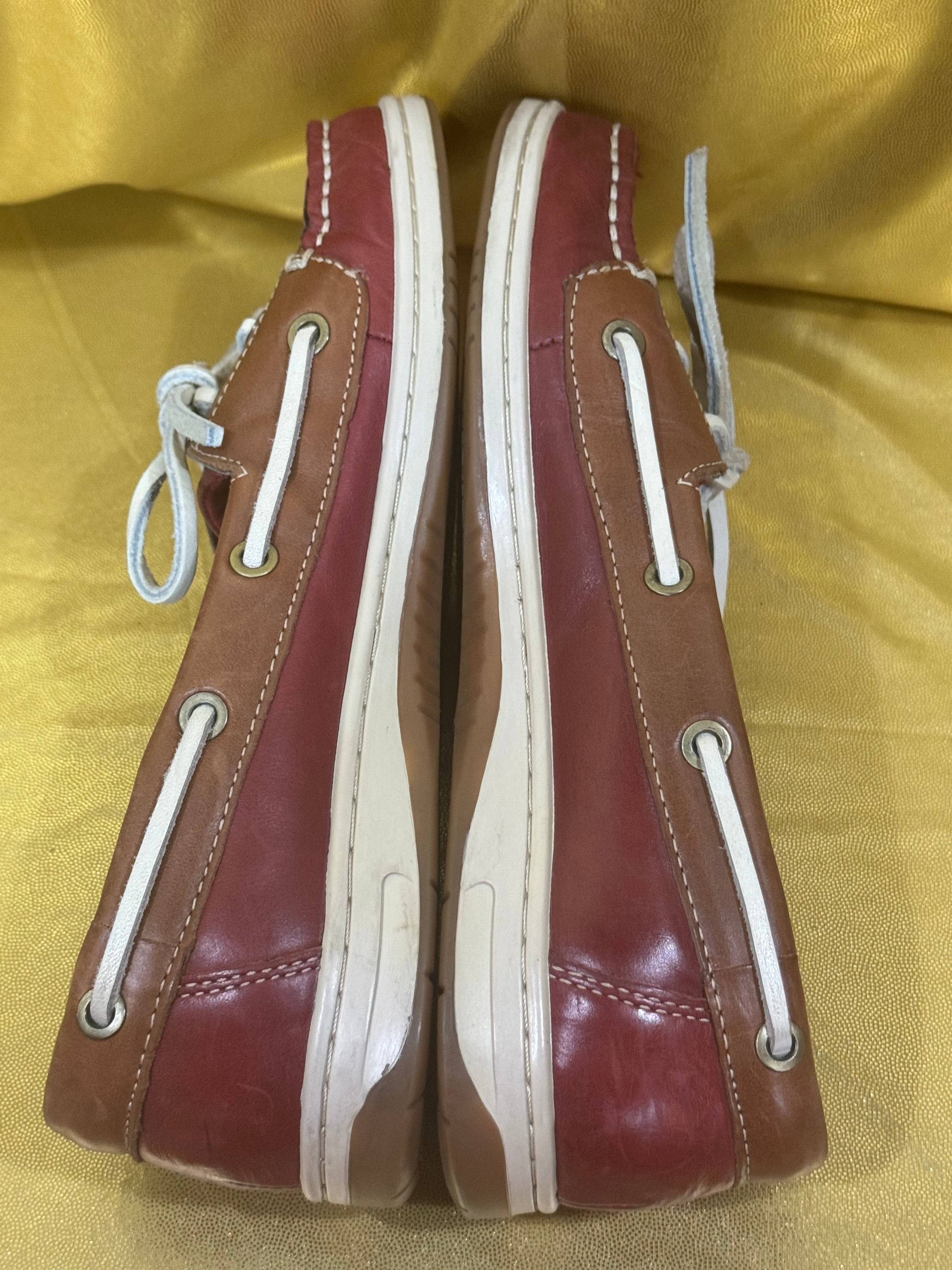 Vintage-Vibe Naturalizer Leather Boat Shoes – Size 7.5