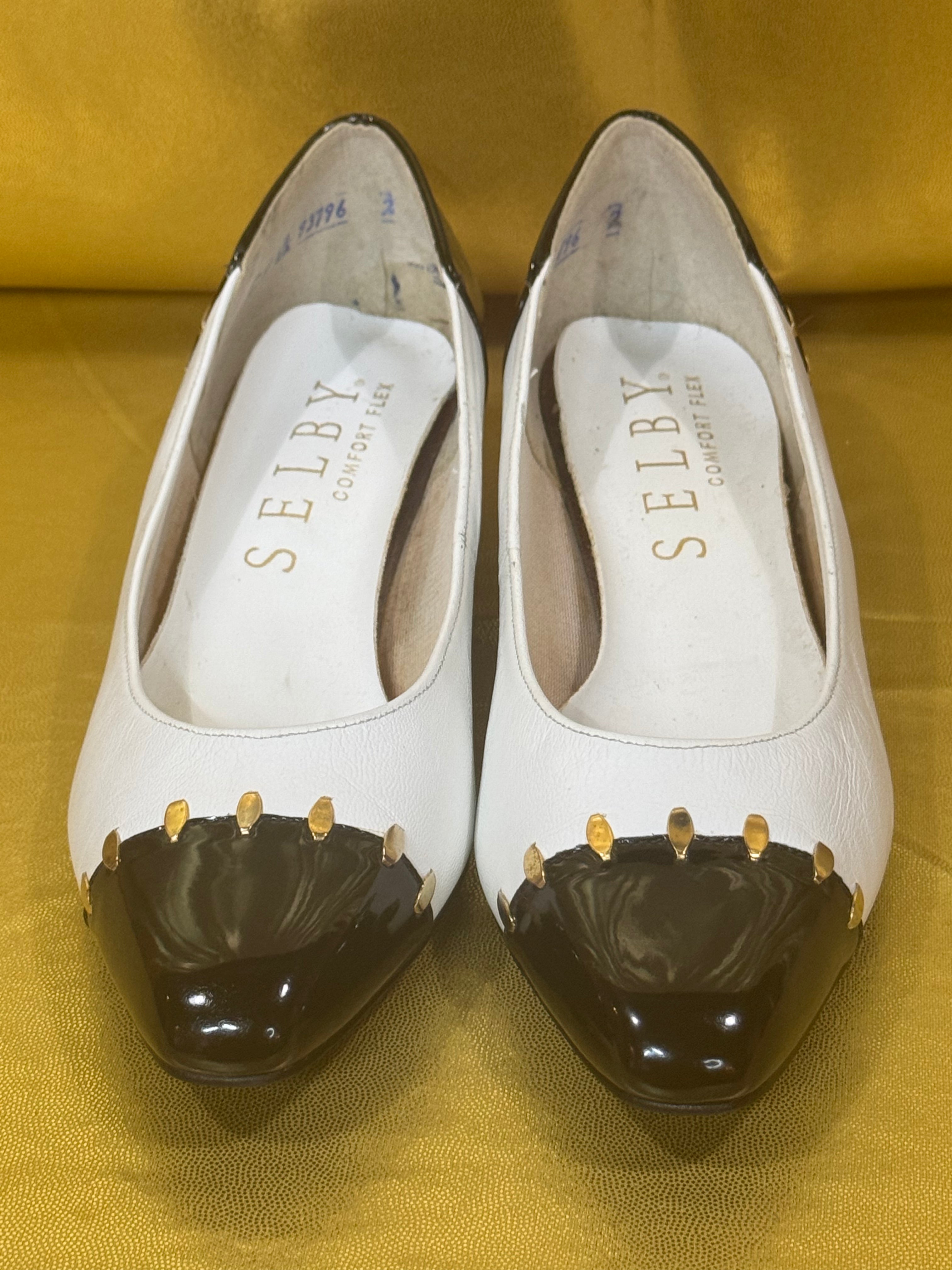 Vintage Selby Comfort Flex Black & White Cap Toe Pumps Size 6B — Made in USA