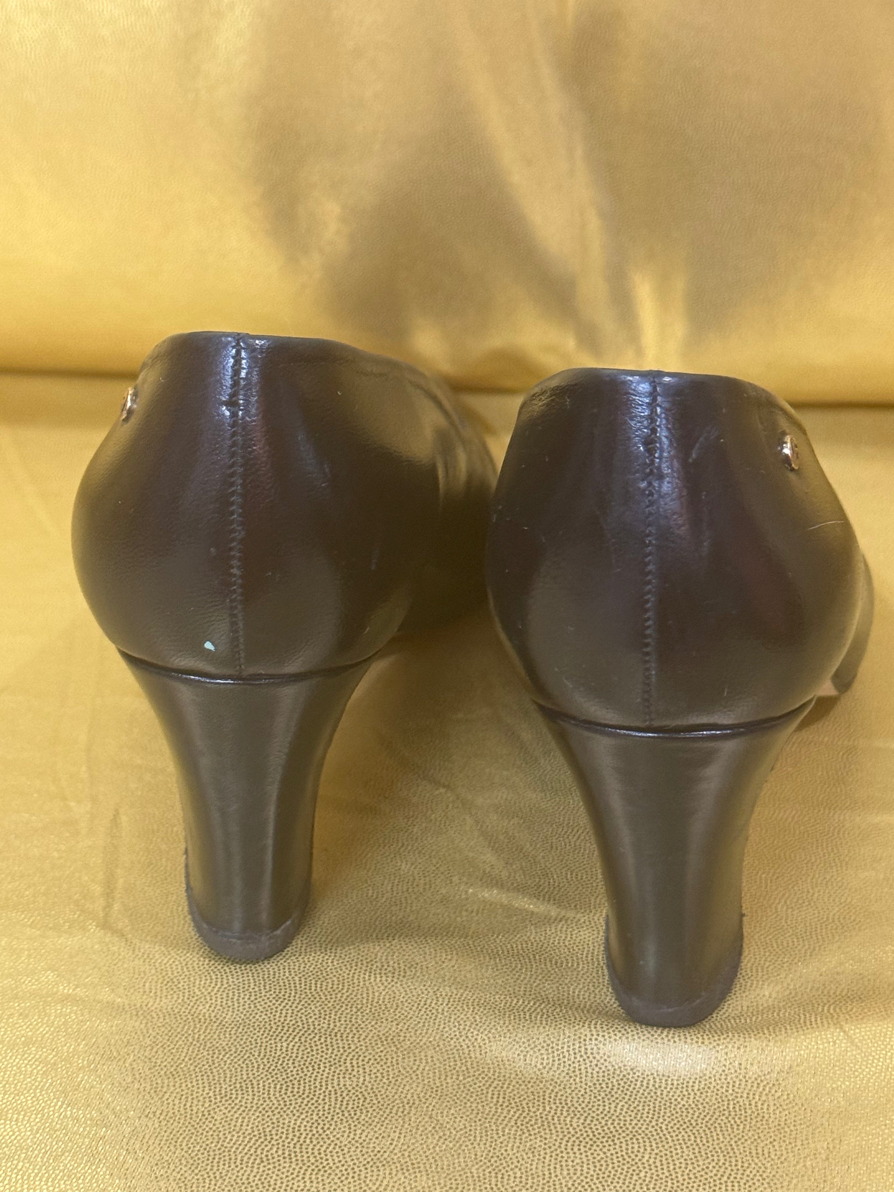Etienne Aigner Taylor Black Leather Pumps Block Heel Almond Toe Vintage Size 7