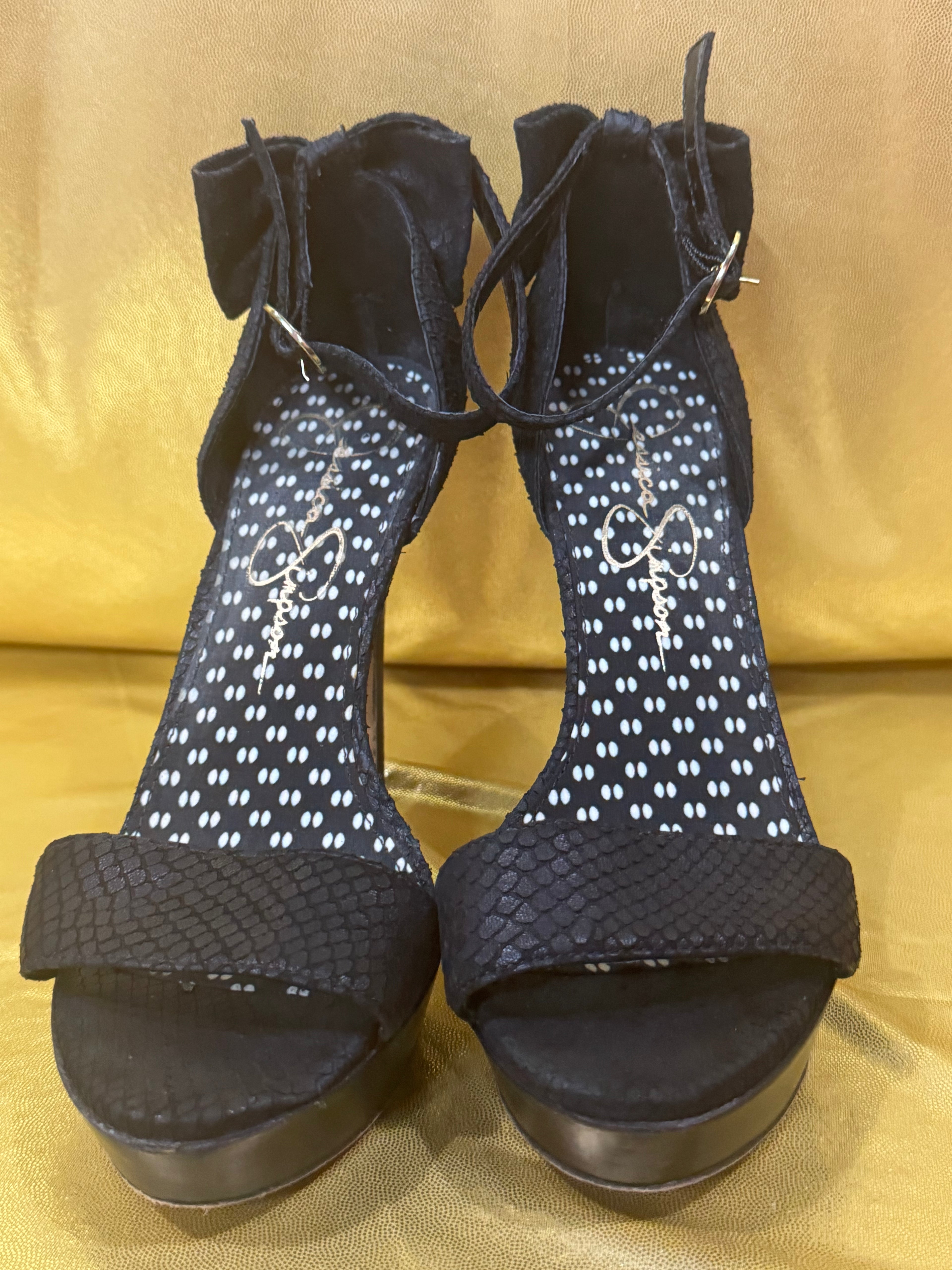 ✨ Jessica Simpson Size 7.5 Black Snake-Textured Platform Bow Heels ✨