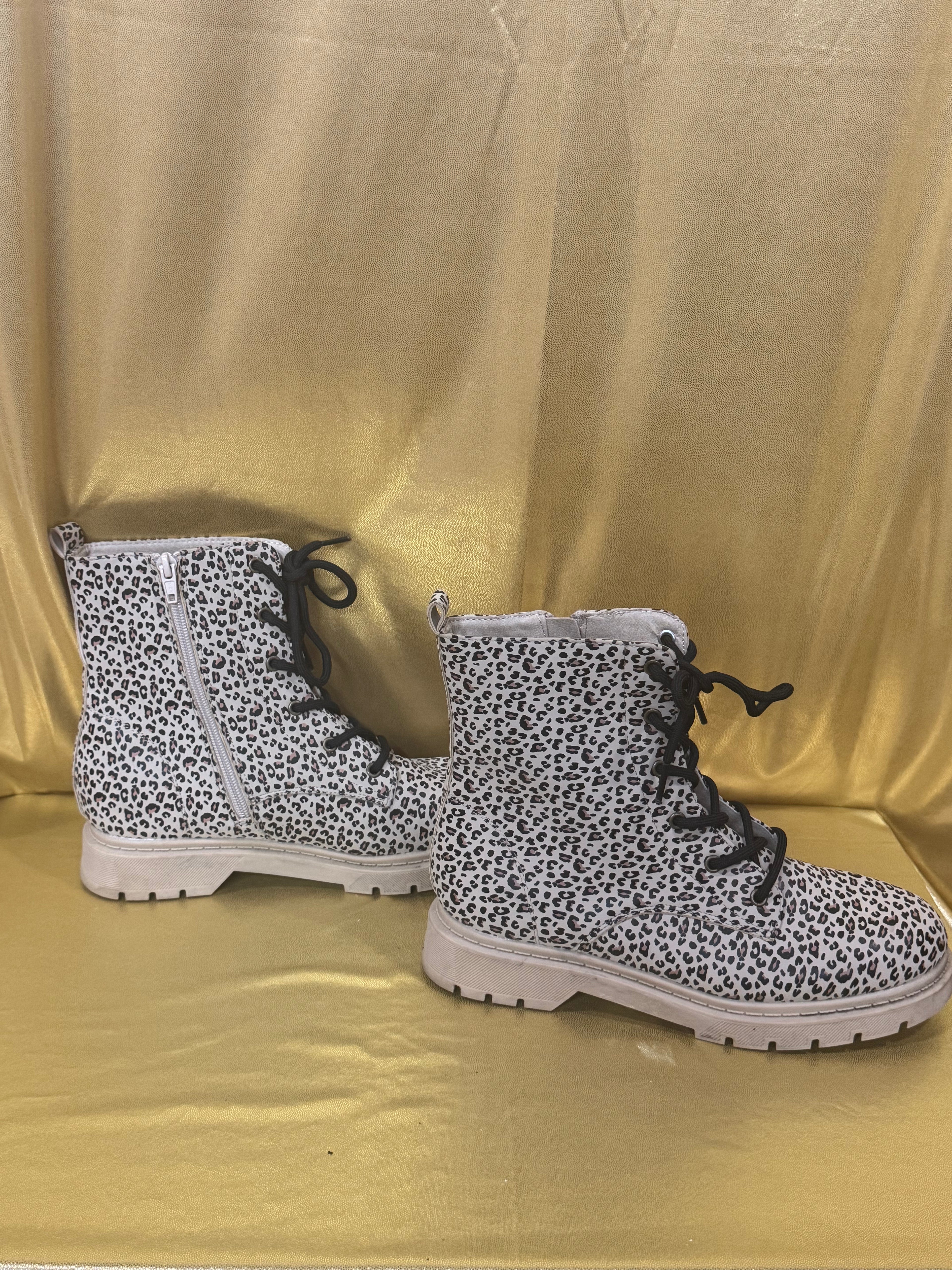🐾 Wild & Stylish: Serra Cheetah Print Combat Boots - Size 7