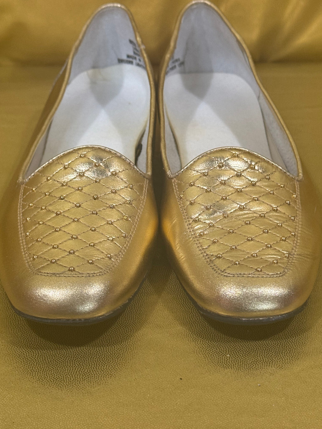 Easy Spirit Barbie Metallic Gold Quilted Leather Loafers - Size 6