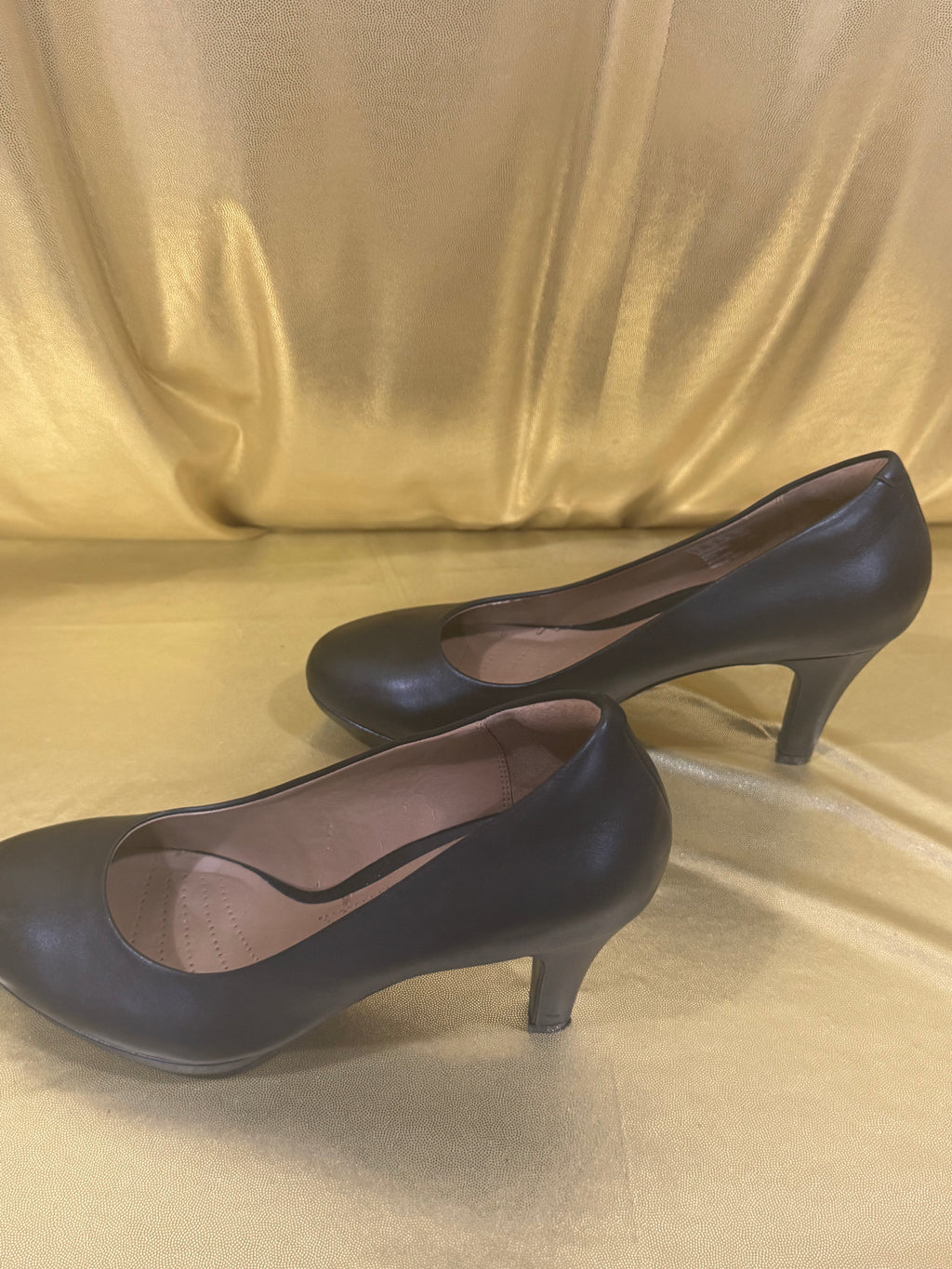 Classic Naturalizer Michelle Black Leather Heels | Size 8.5