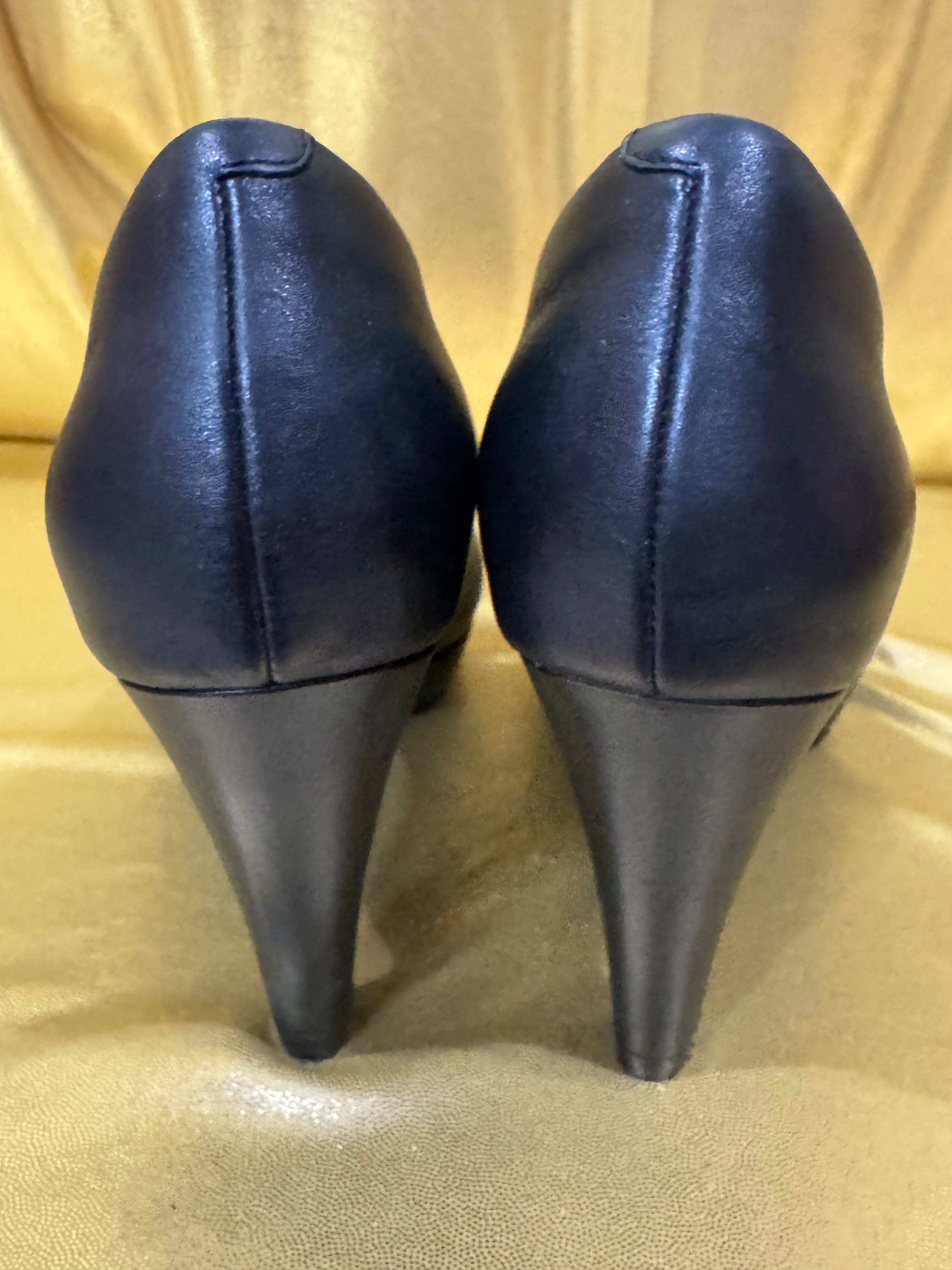 Classic Naturalizer Michelle Black Leather Heels | Size 8.5