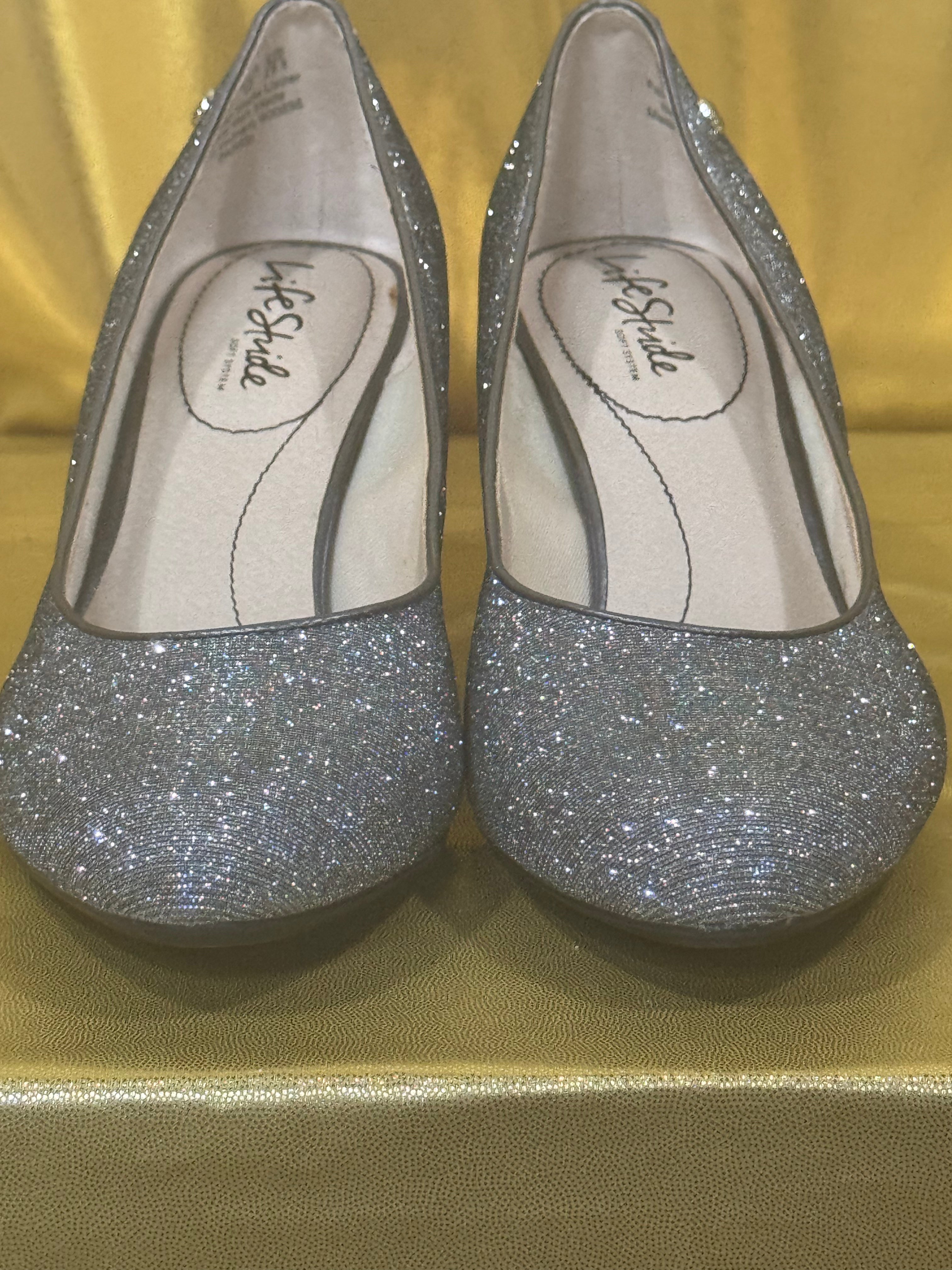 LifeStride Parigi Silver Glitter Classic Pumps | Size 9M | Comfort Insole