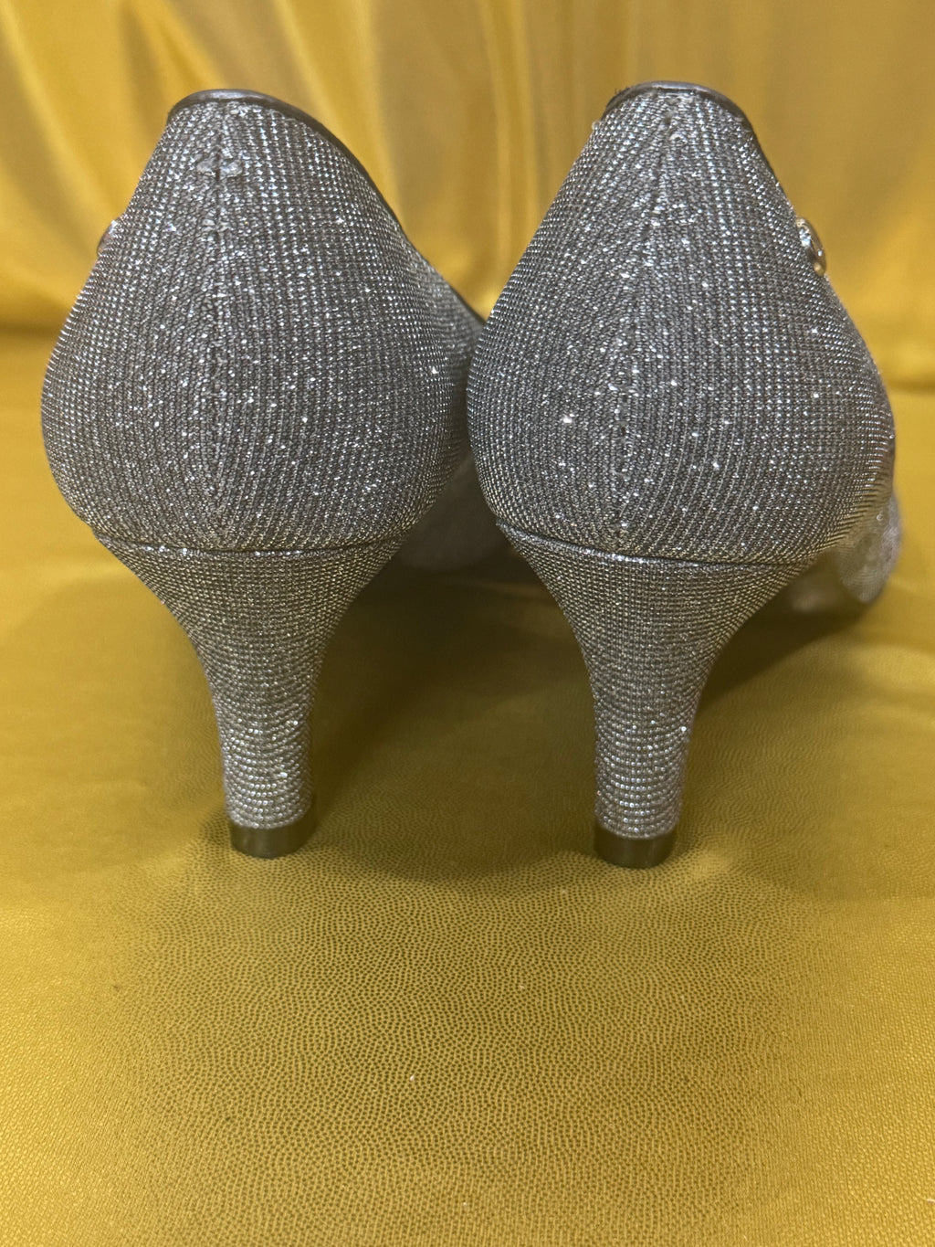 LifeStride Parigi Silver Glitter Classic Pumps | Size 9M | Comfort Insole