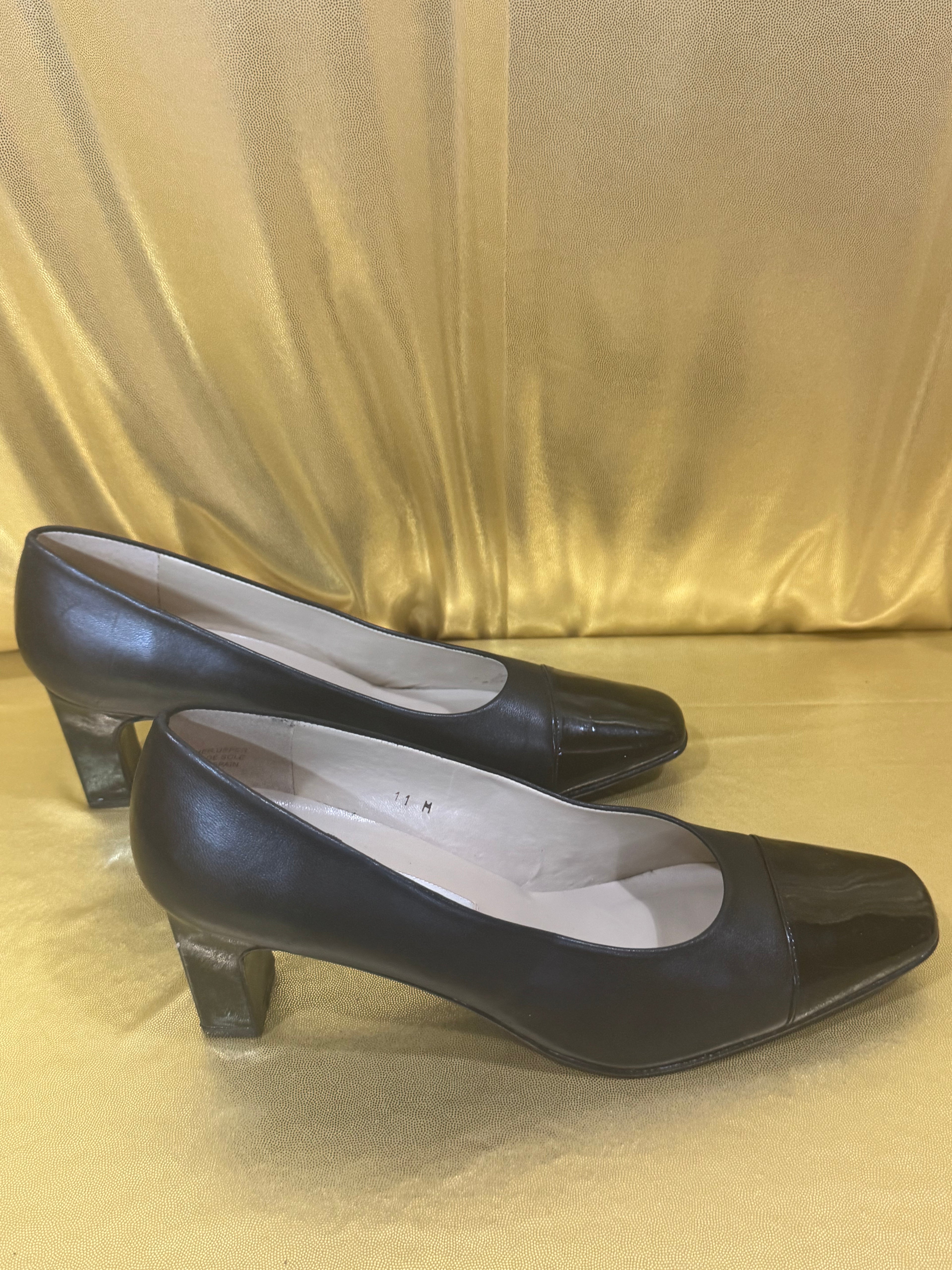 Vintage Etienne Aigner Black Leather Patent Cap Toe Pumps - Size 11 M (Made in Spain)