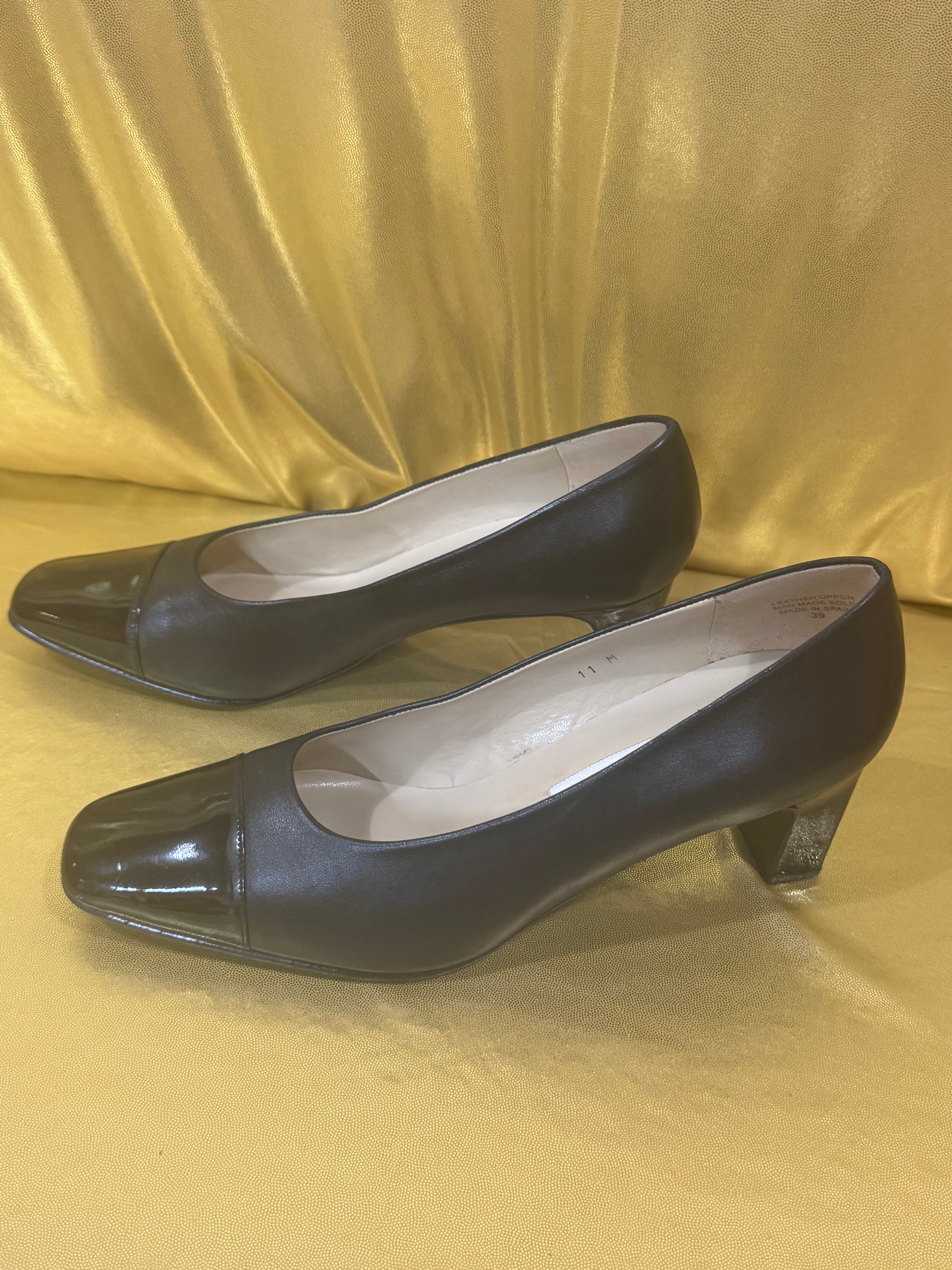 Vintage Etienne Aigner Black Leather Patent Cap Toe Pumps - Size 11 M (Made in Spain)