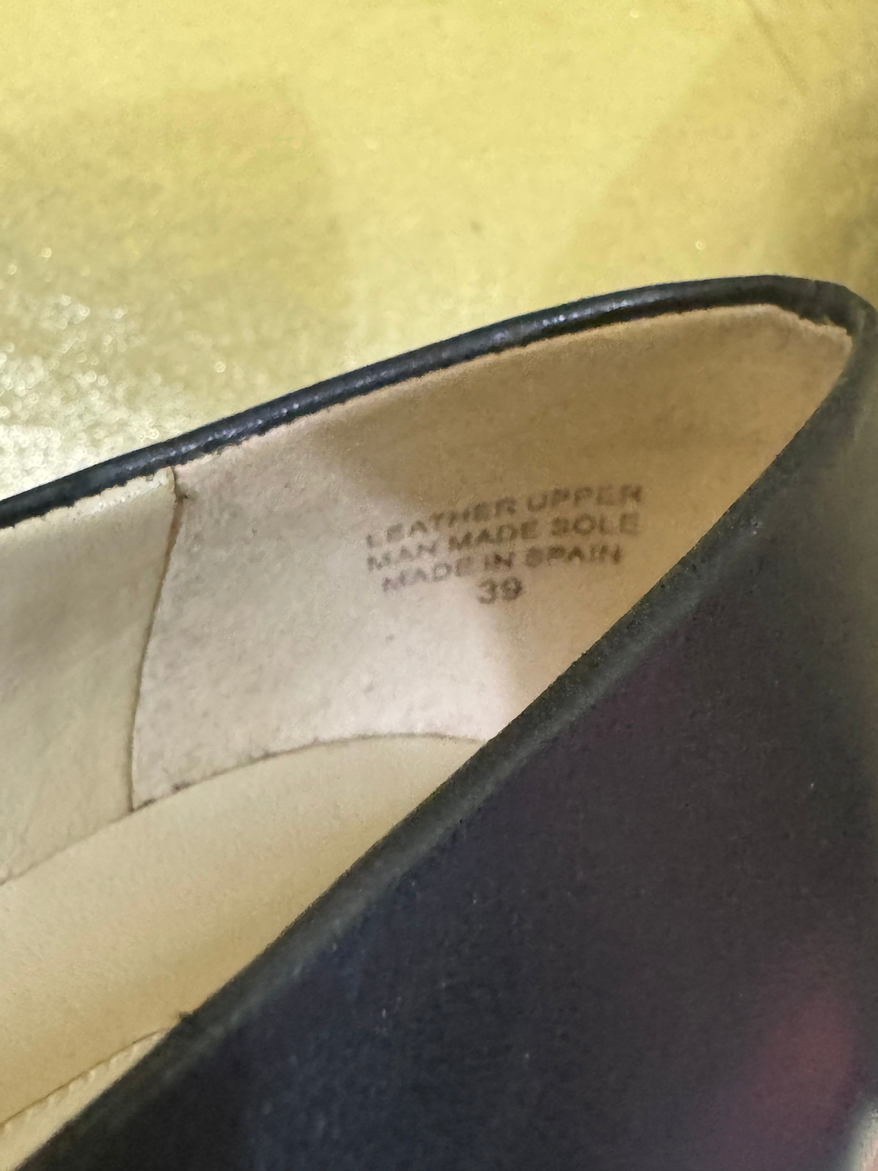 Vintage Etienne Aigner Black Leather Patent Cap Toe Pumps - Size 11 M (Made in Spain)