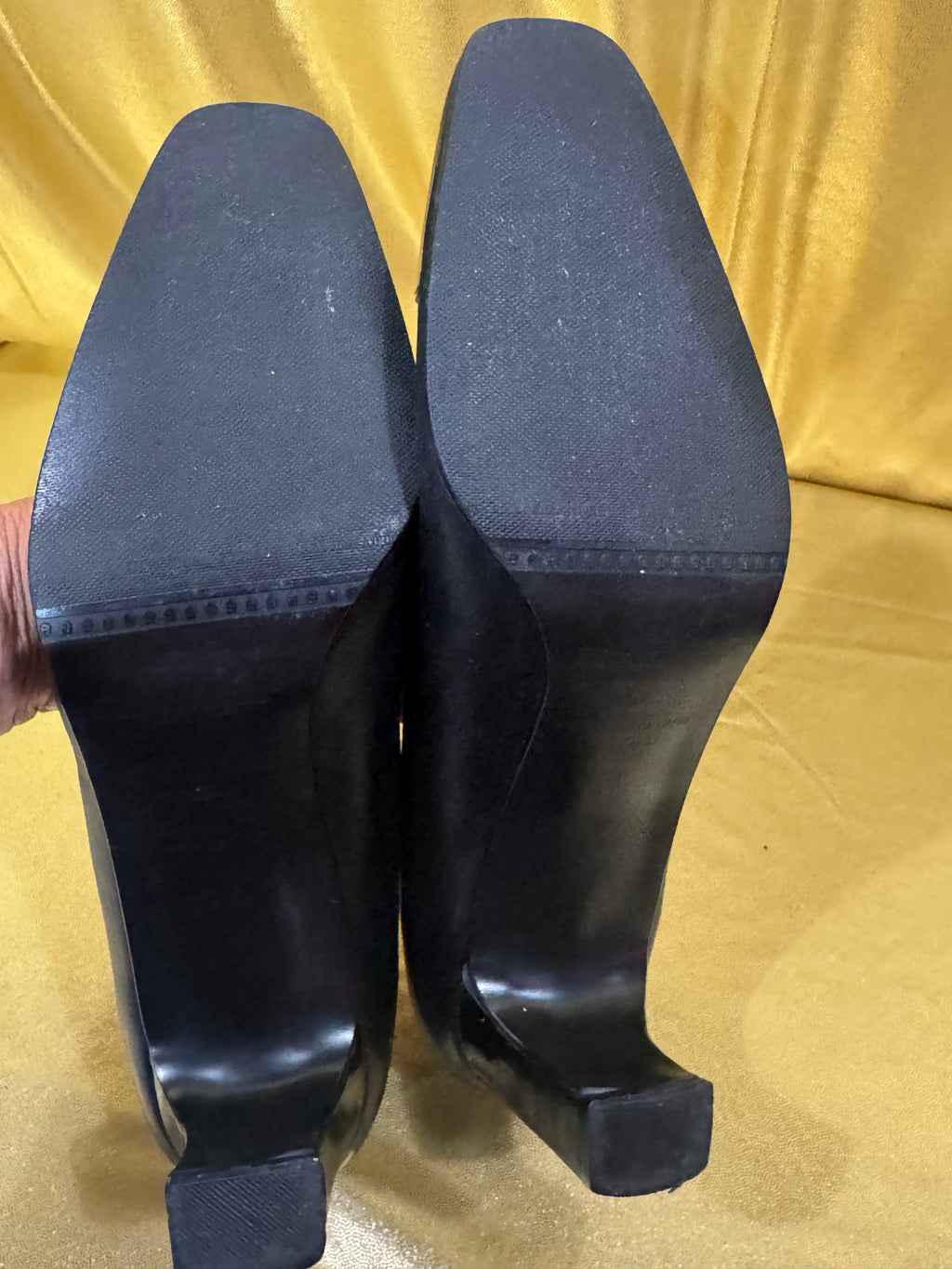 Vintage Etienne Aigner Black Leather Patent Cap Toe Pumps - Size 11 M (Made in Spain)