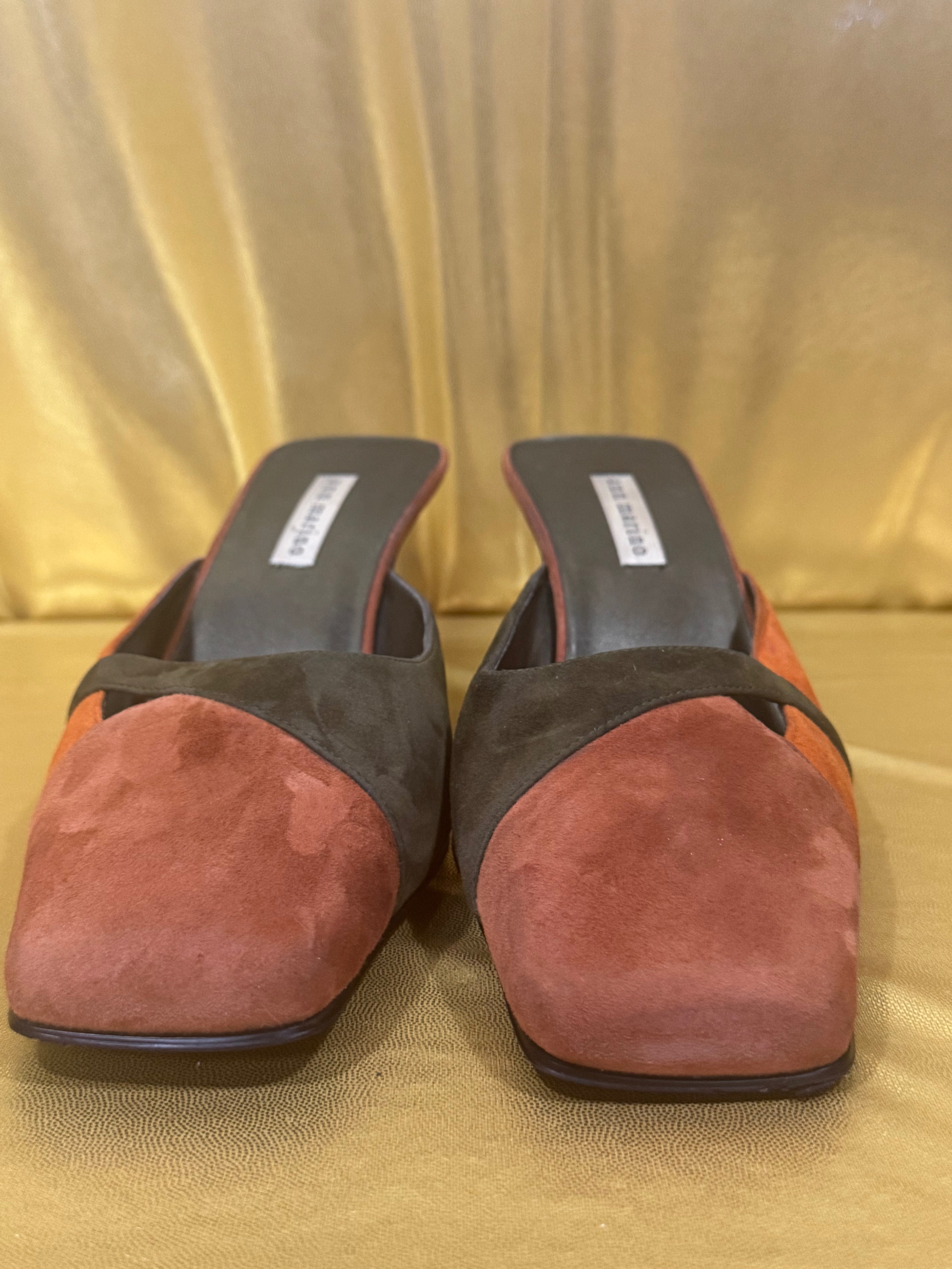 ✨ Ann Marino Vintage Two-Tone Suede Square Toe Kitten Heel Mules - Size 11M