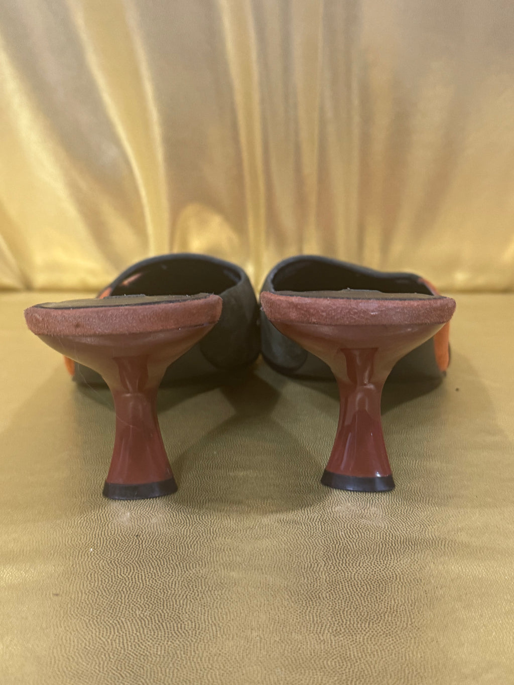 ✨ Ann Marino Vintage Two-Tone Suede Square Toe Kitten Heel Mules - Size 11M